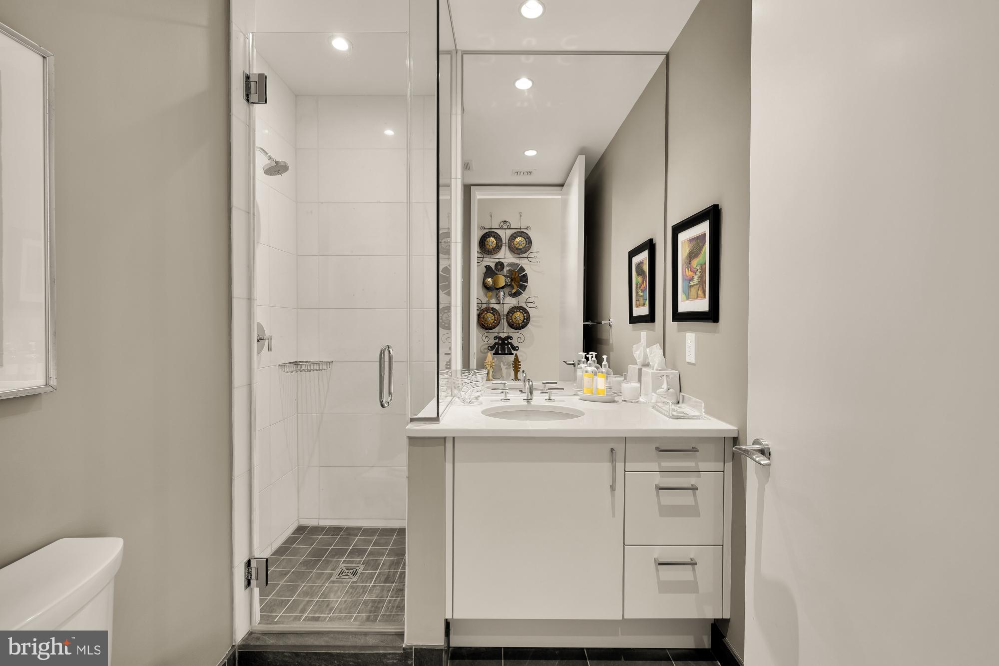 WEST END - Residential