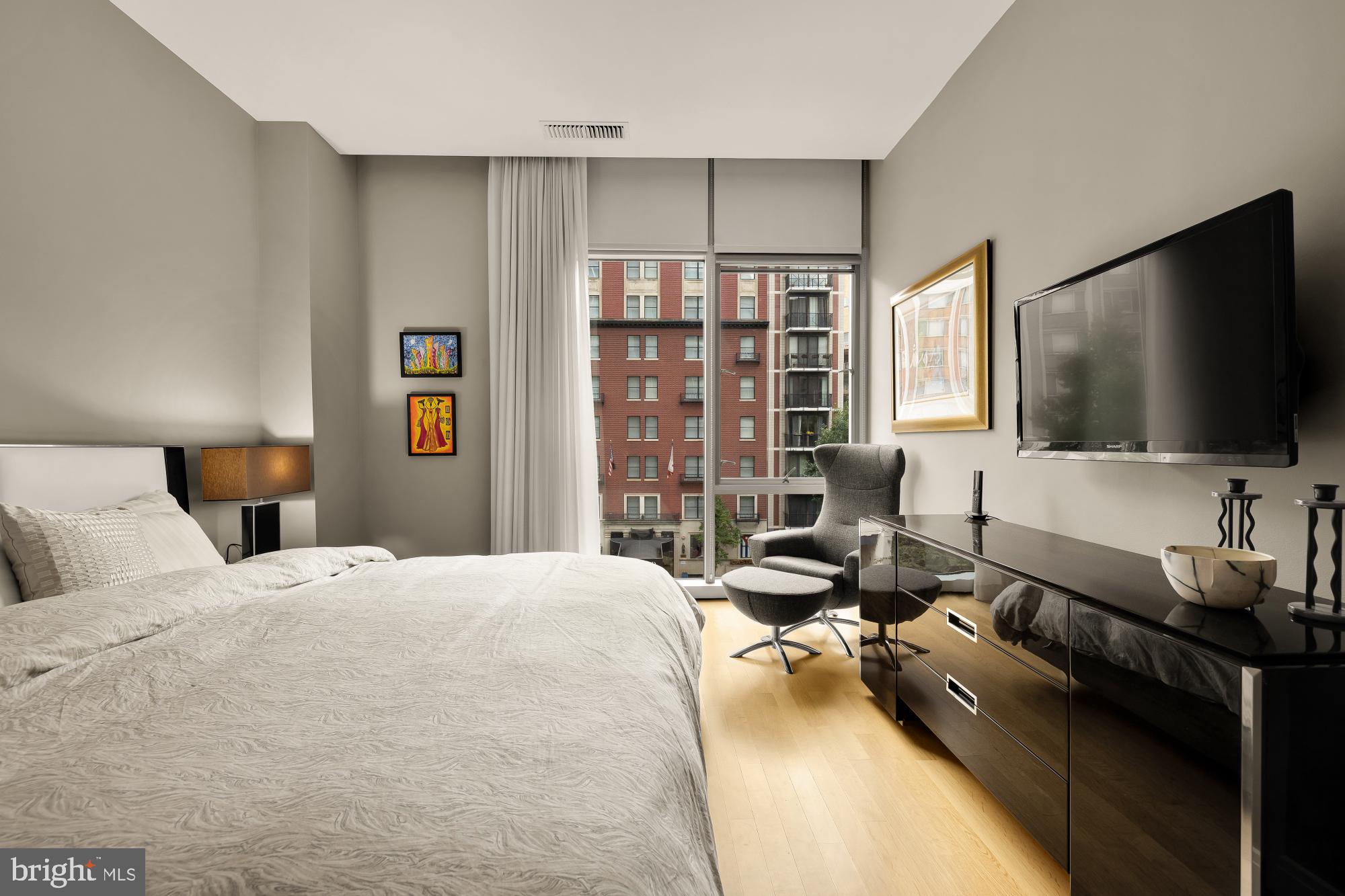 WEST END - Residential