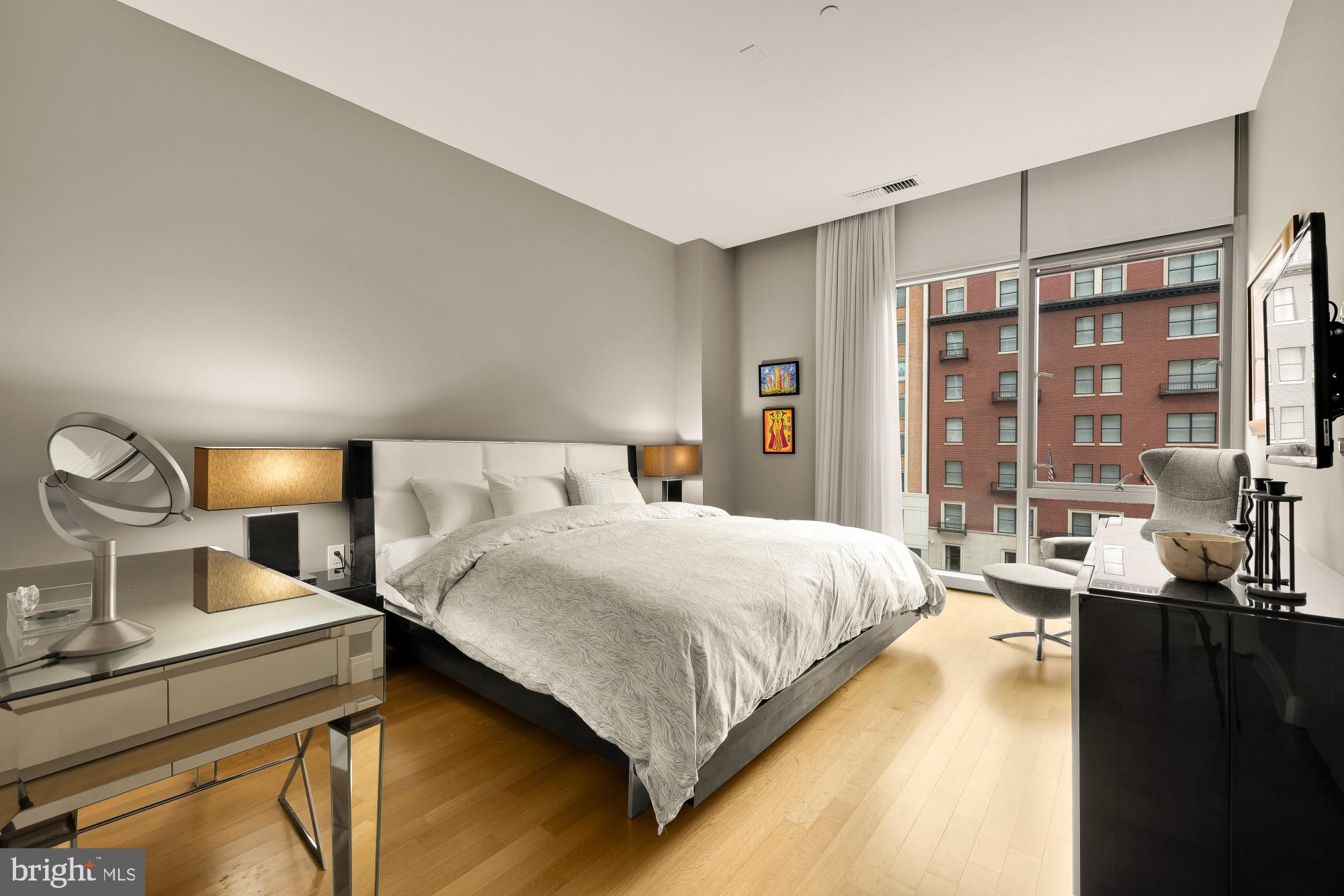 WEST END - Residential