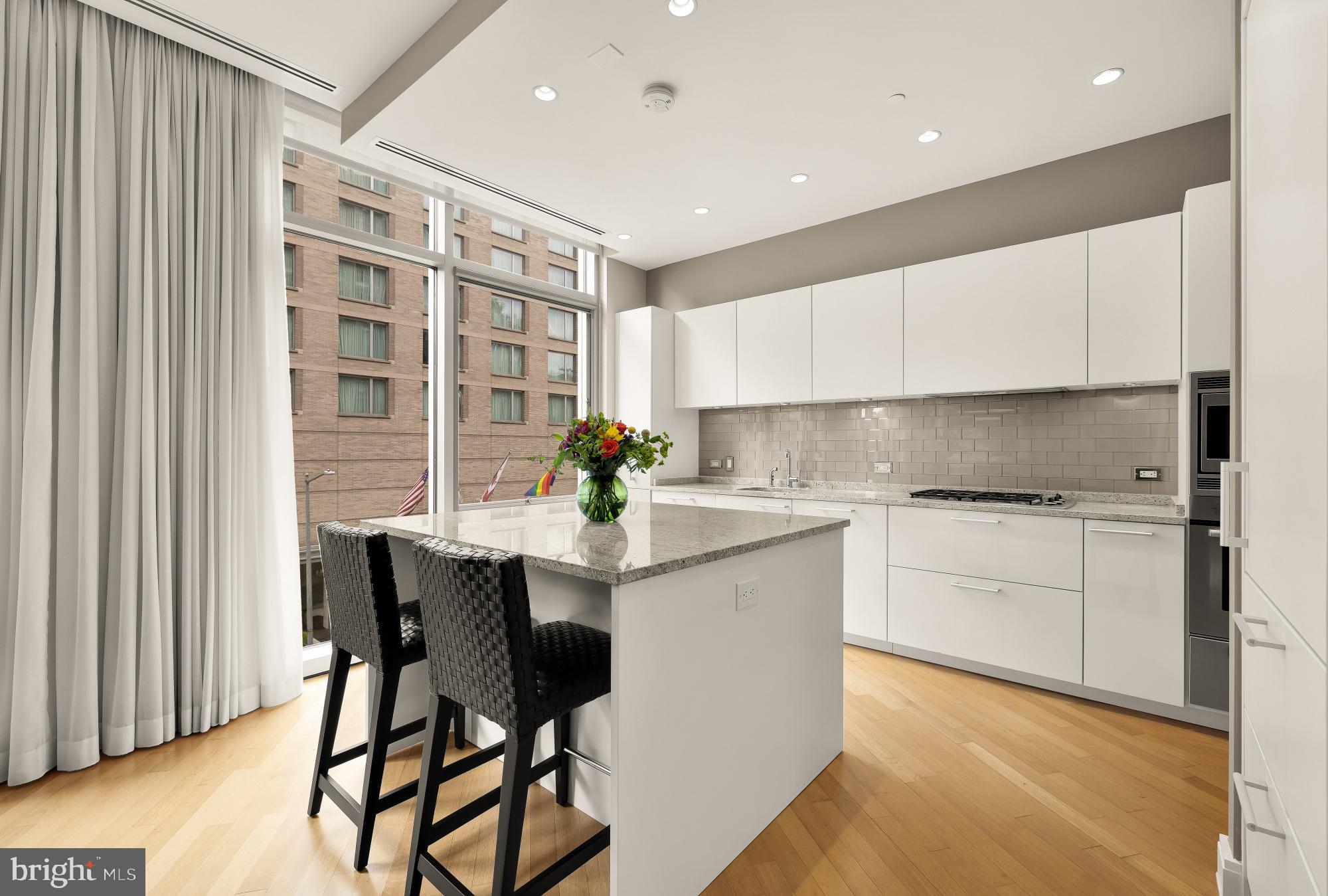 WEST END - Residential