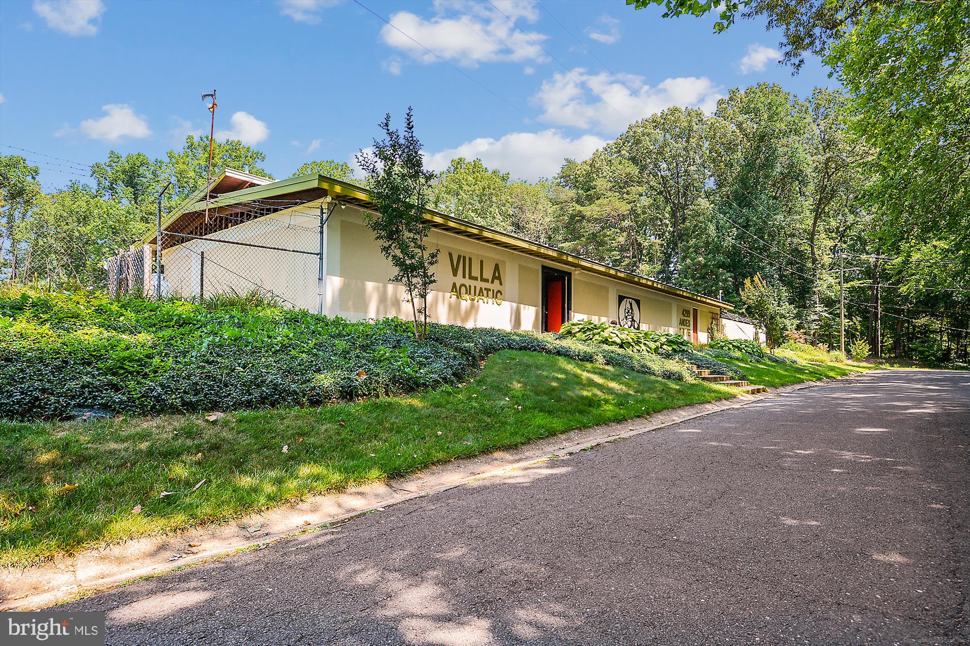 HALEMHURST - Residential