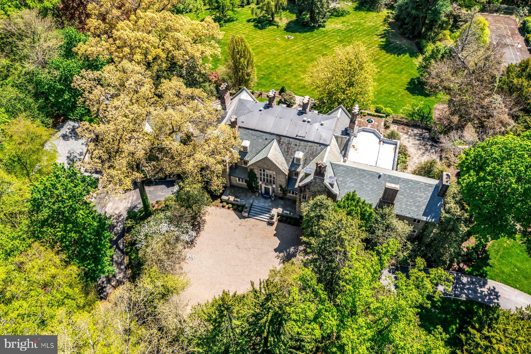 RAVENSCLIFF - Residential