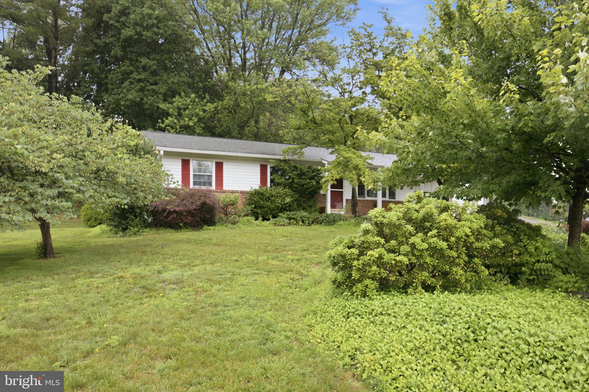 QUINCE ORCHARD VALLEY - Residential