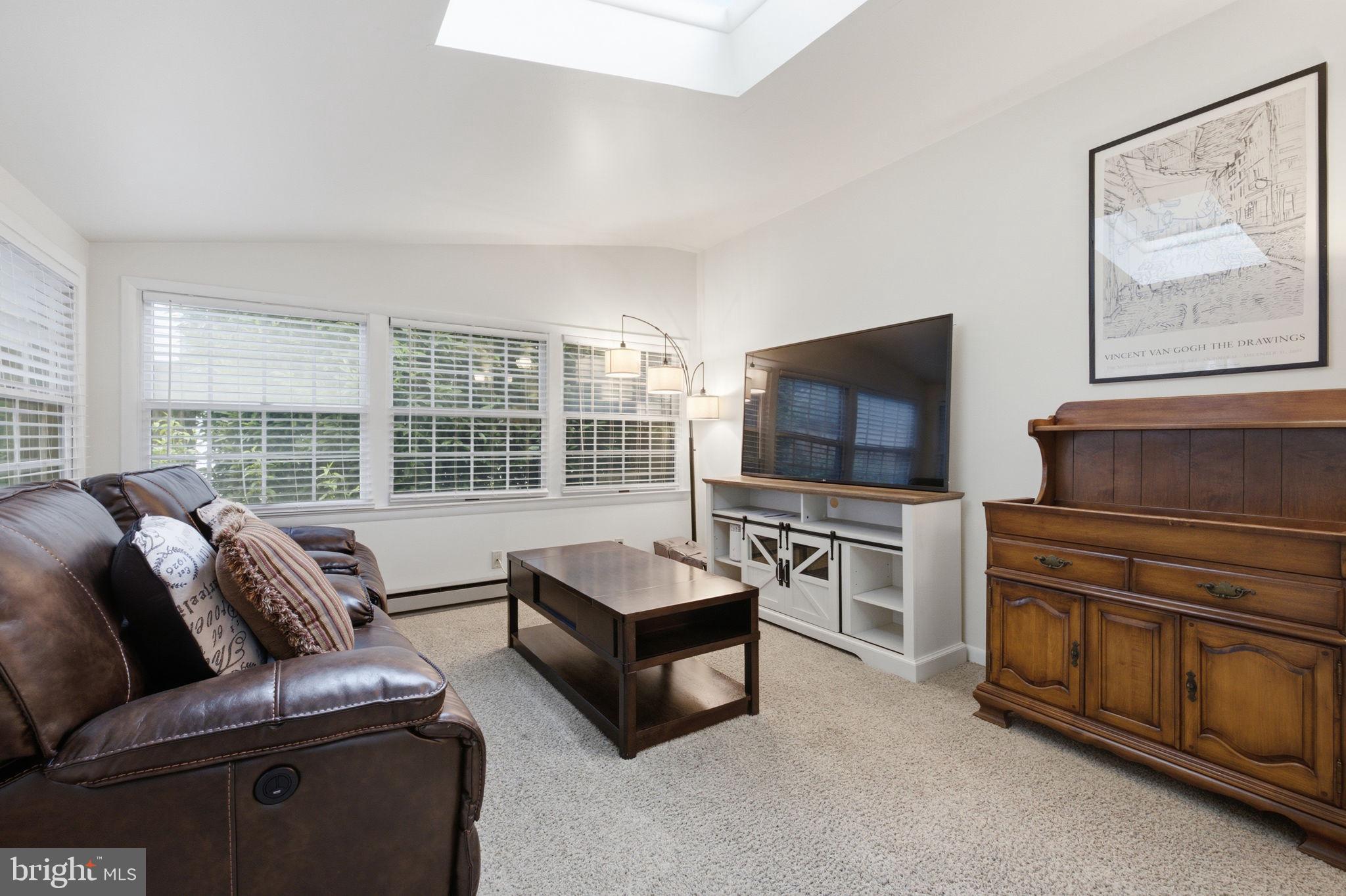 QUINCE ORCHARD VALLEY - Residential