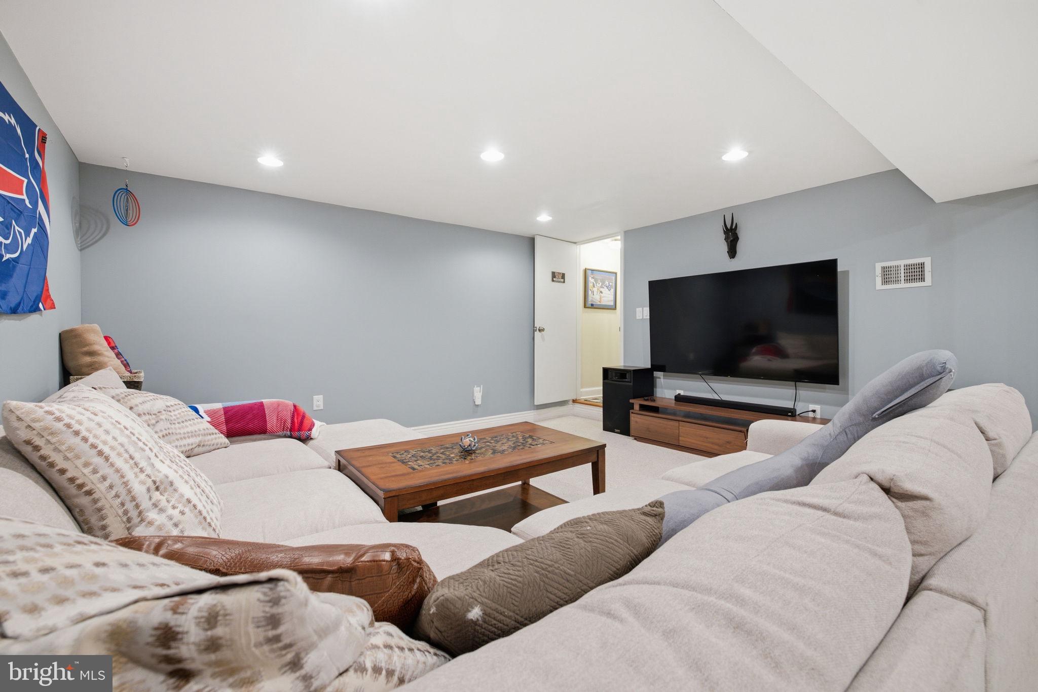 QUINCE ORCHARD VALLEY - Residential