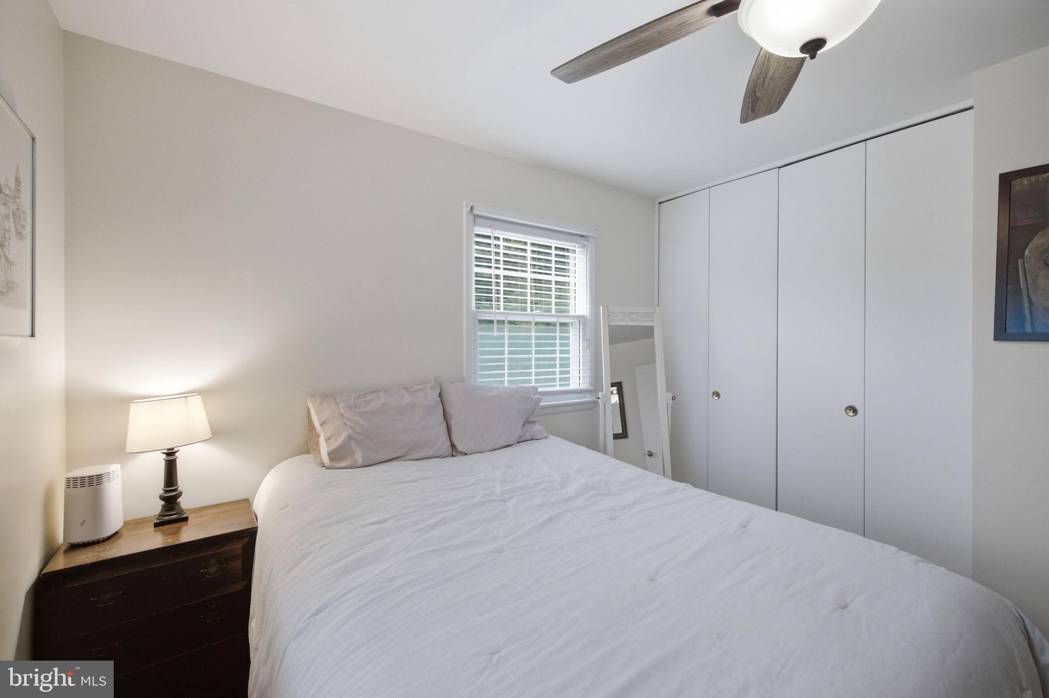 QUINCE ORCHARD VALLEY - Residential