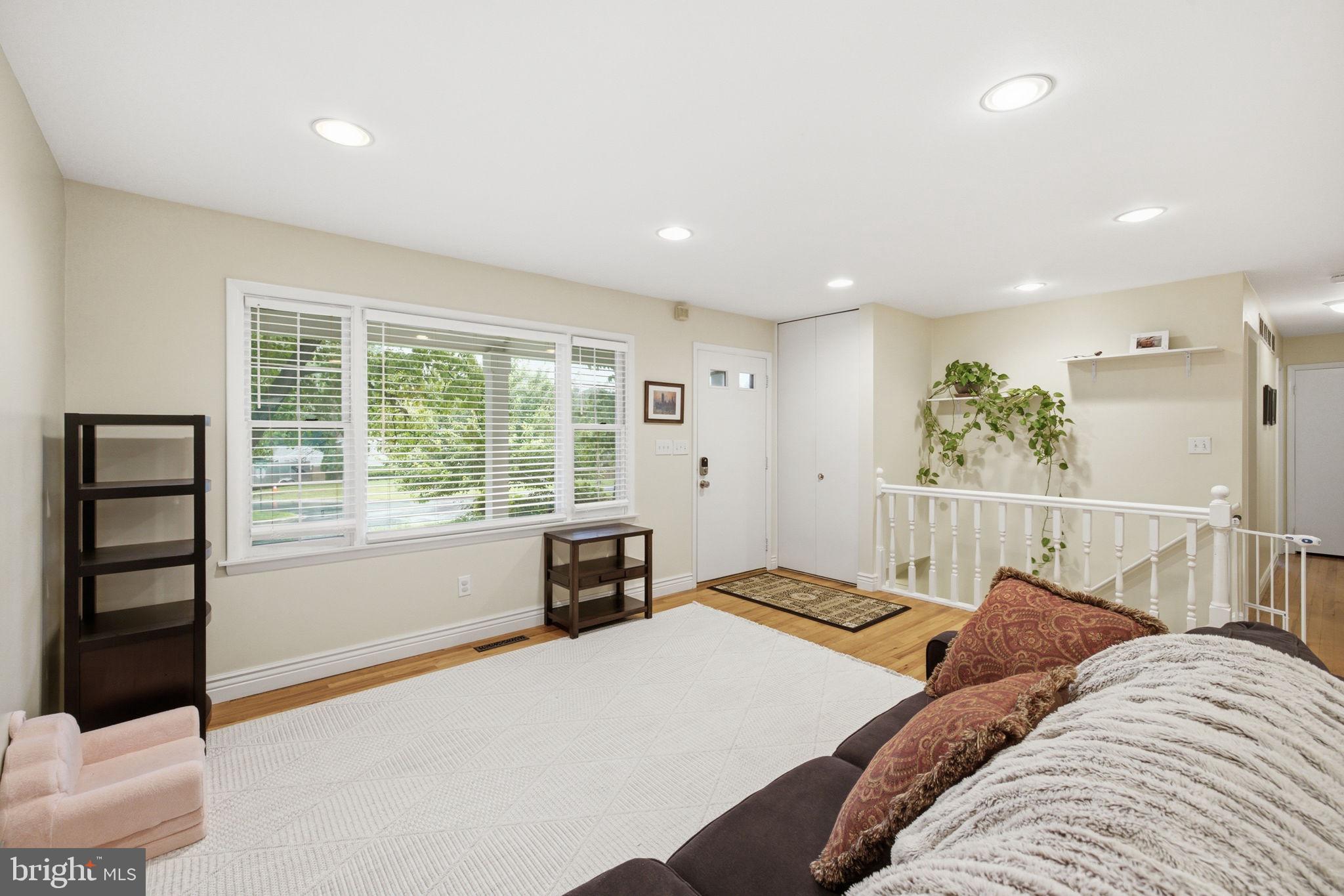 QUINCE ORCHARD VALLEY - Residential