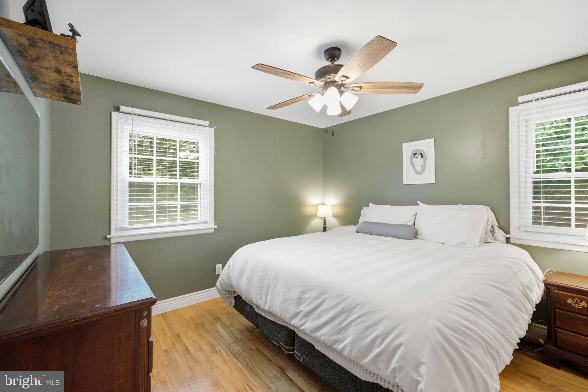 QUINCE ORCHARD VALLEY - Residential