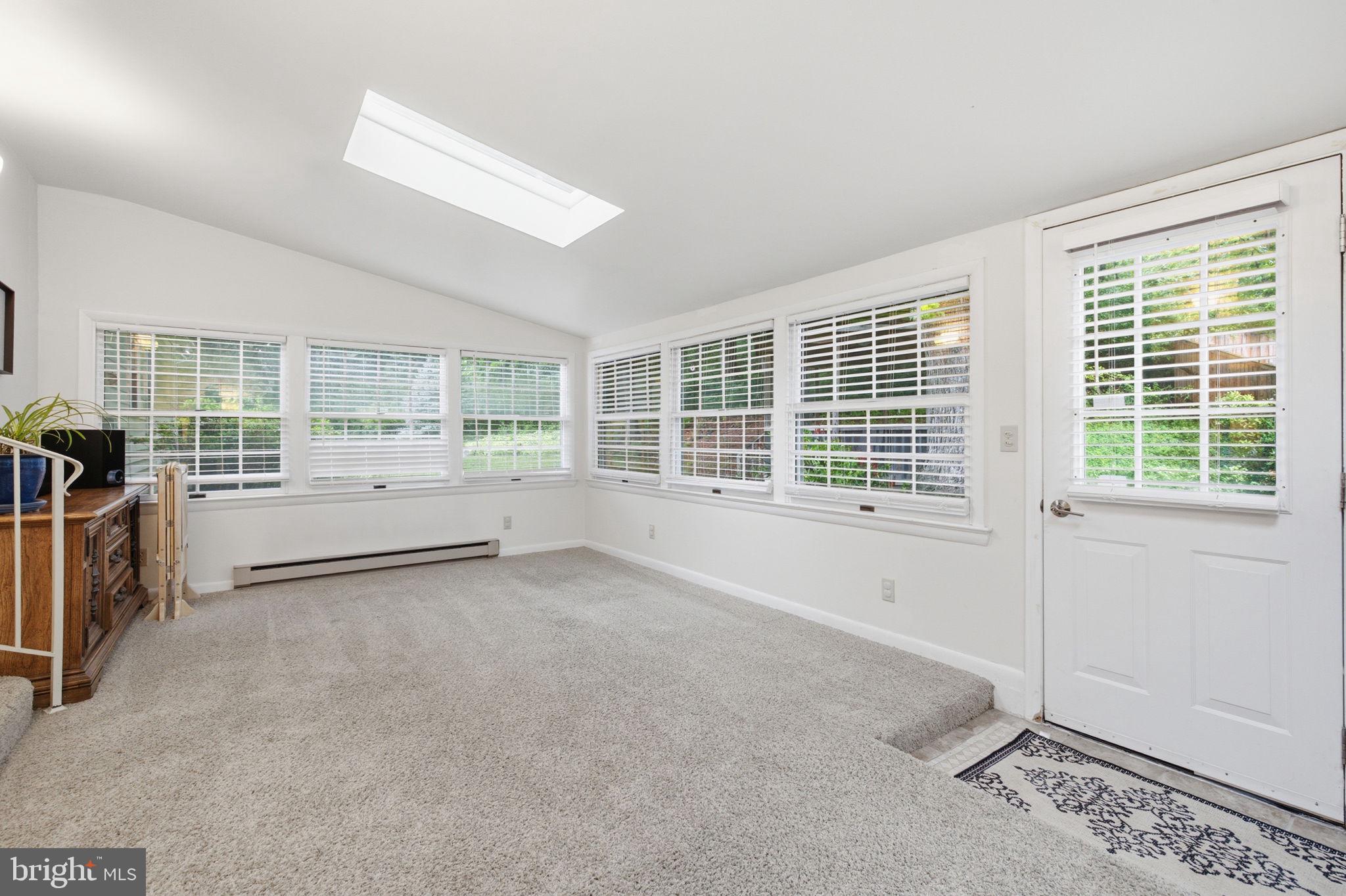QUINCE ORCHARD VALLEY - Residential