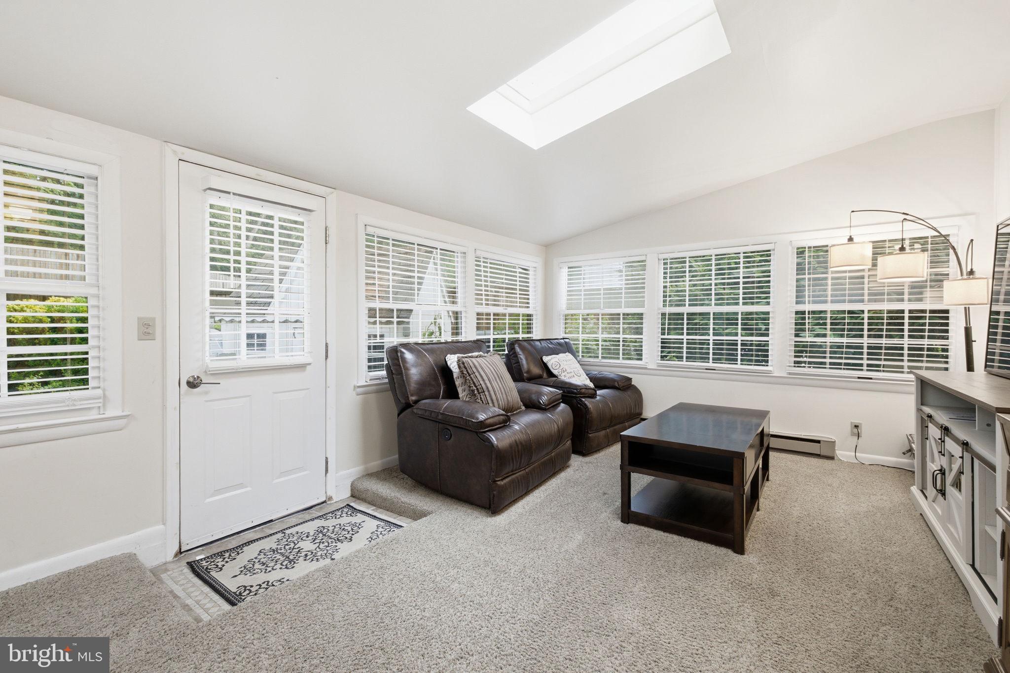 QUINCE ORCHARD VALLEY - Residential
