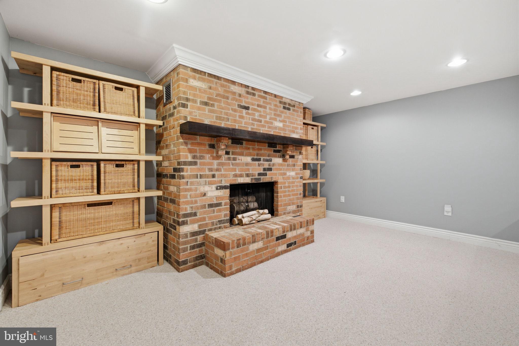 QUINCE ORCHARD VALLEY - Residential