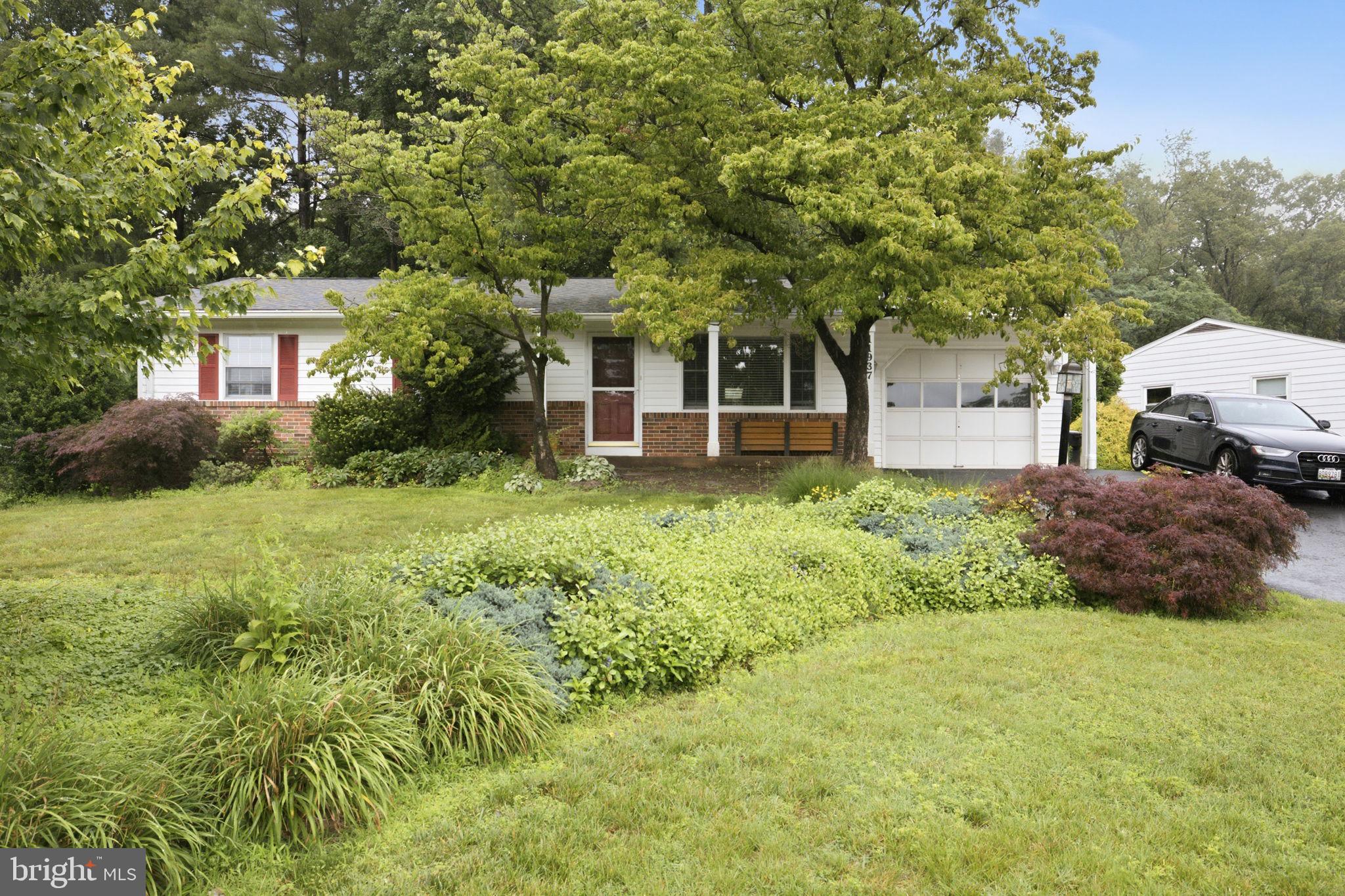 QUINCE ORCHARD VALLEY - Residential