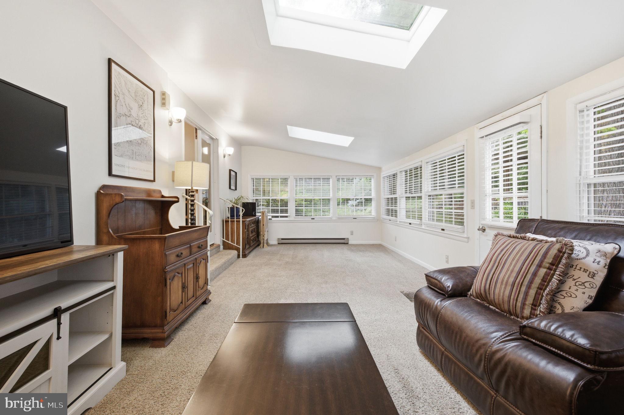 QUINCE ORCHARD VALLEY - Residential