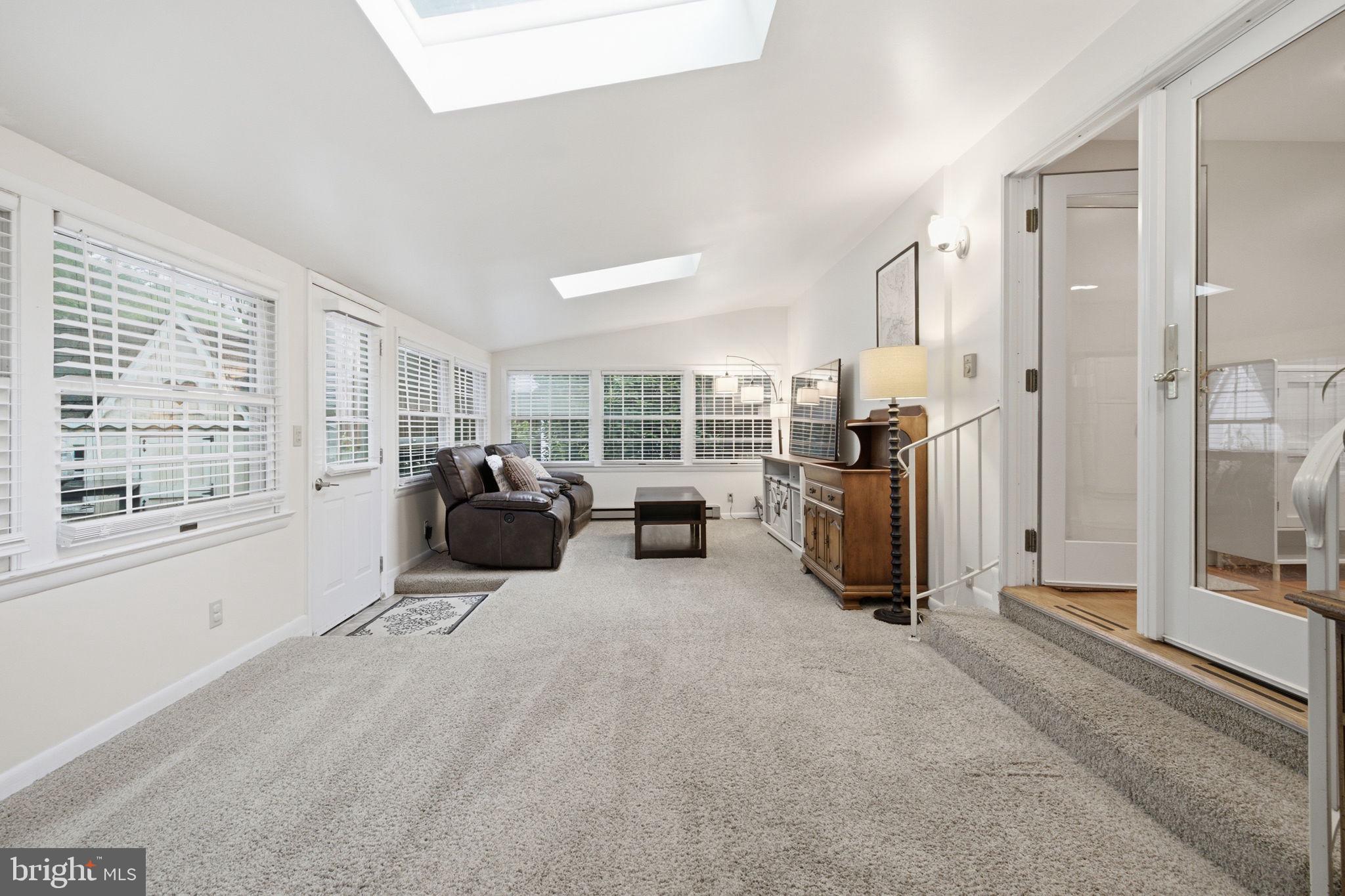 QUINCE ORCHARD VALLEY - Residential