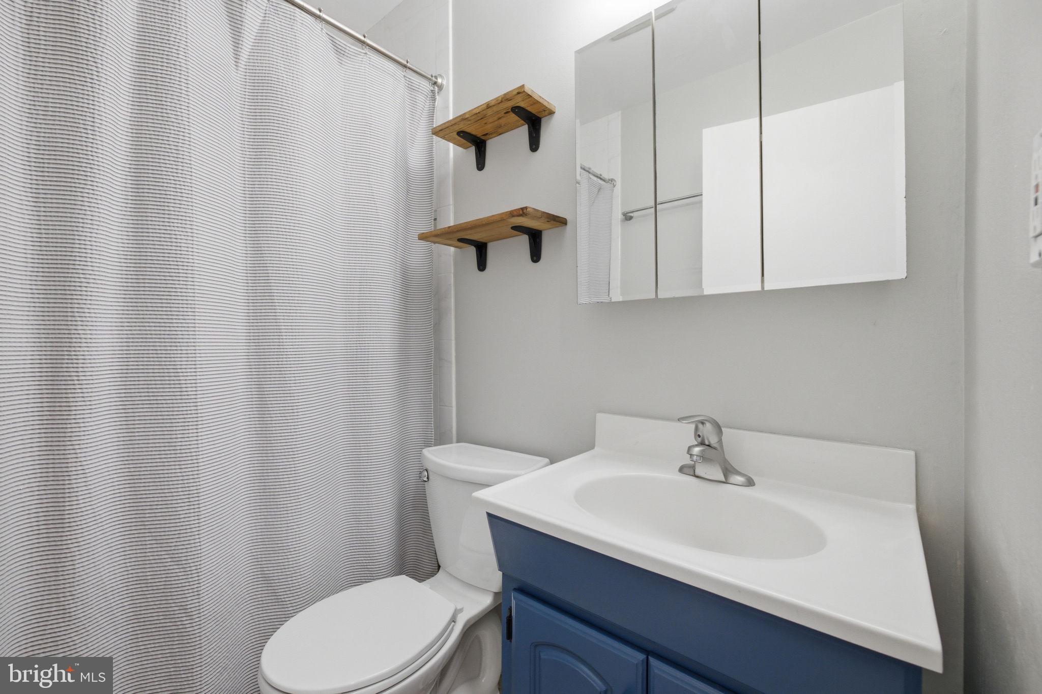 QUINCE ORCHARD VALLEY - Residential