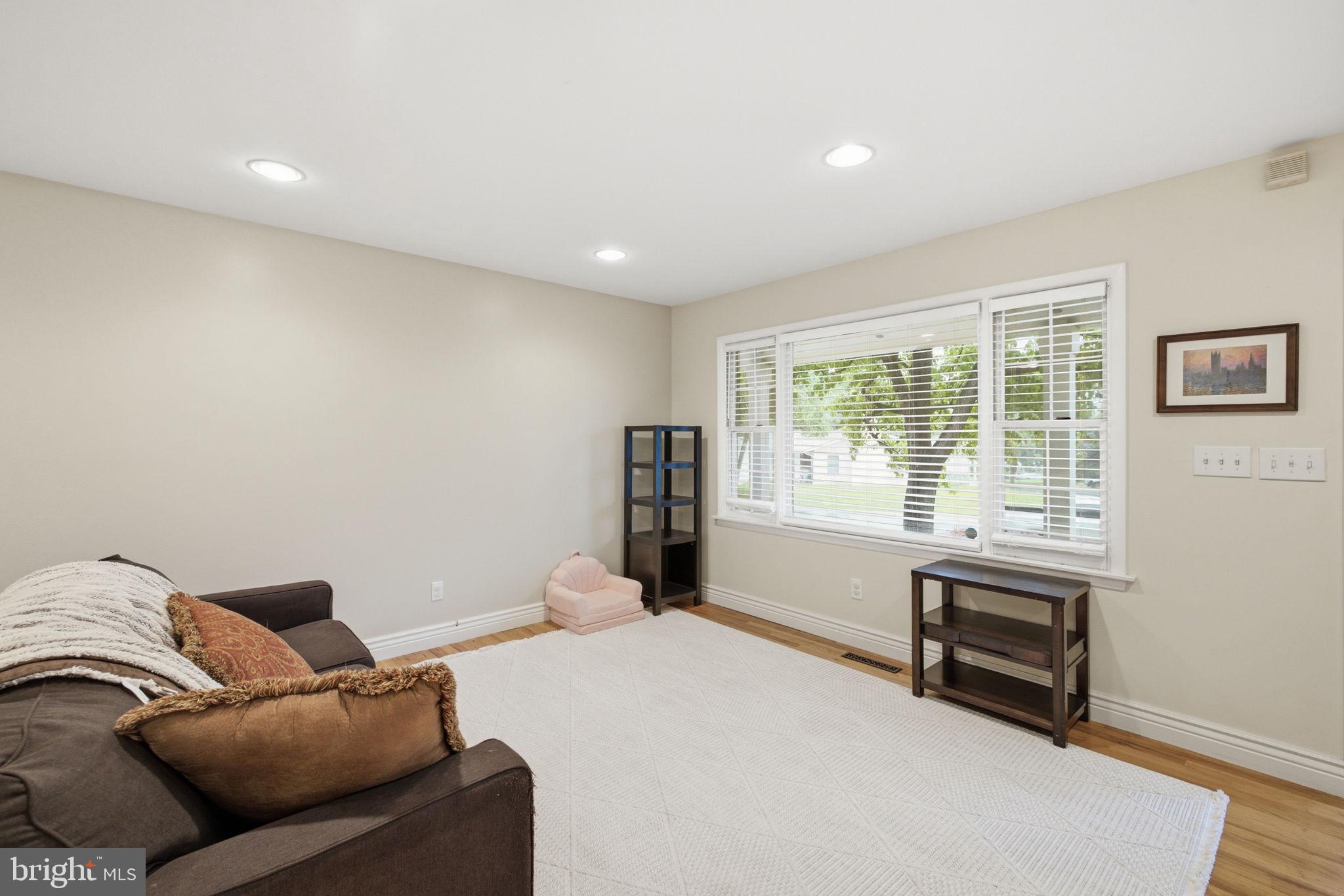 QUINCE ORCHARD VALLEY - Residential