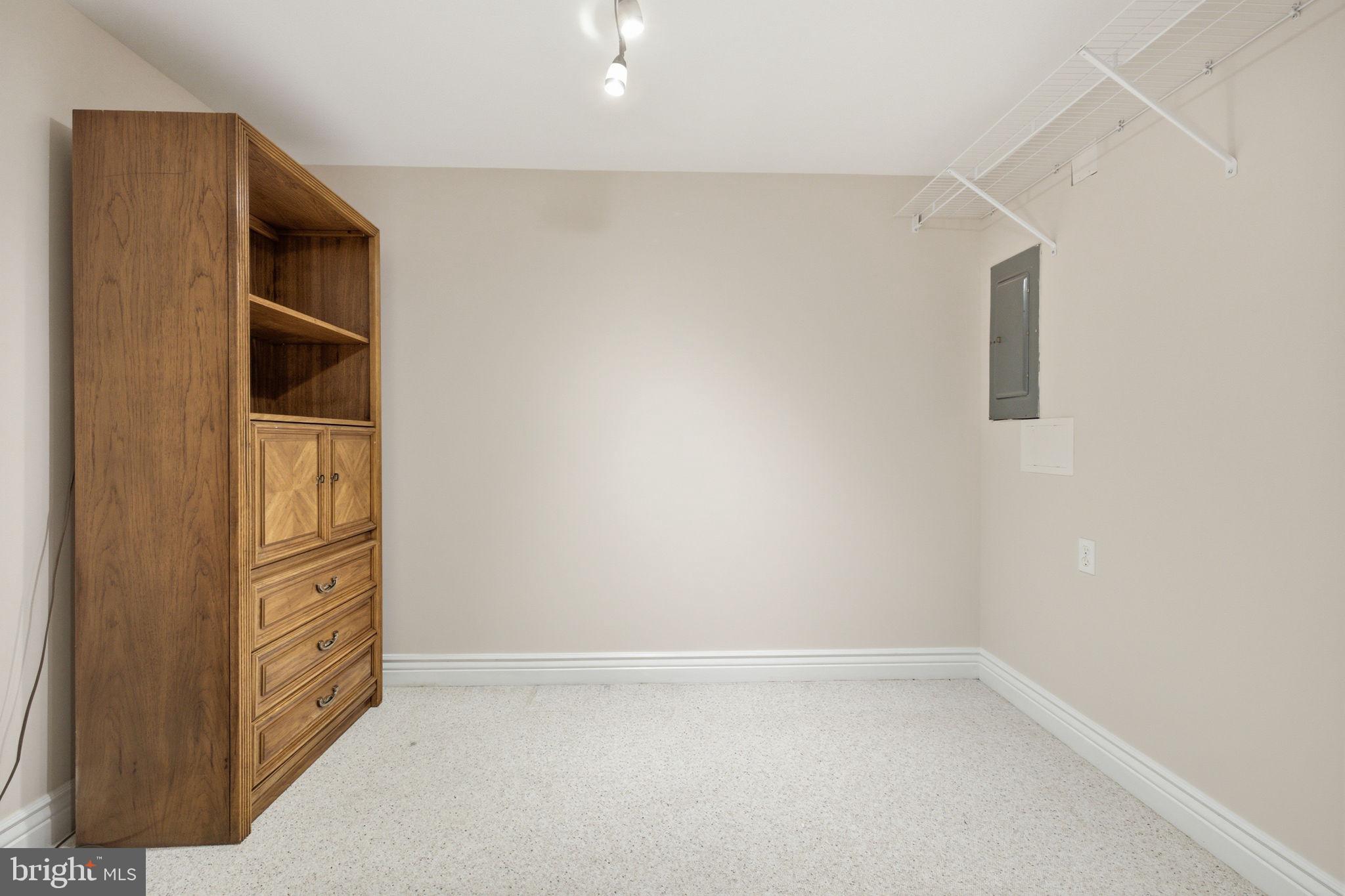 QUINCE ORCHARD VALLEY - Residential