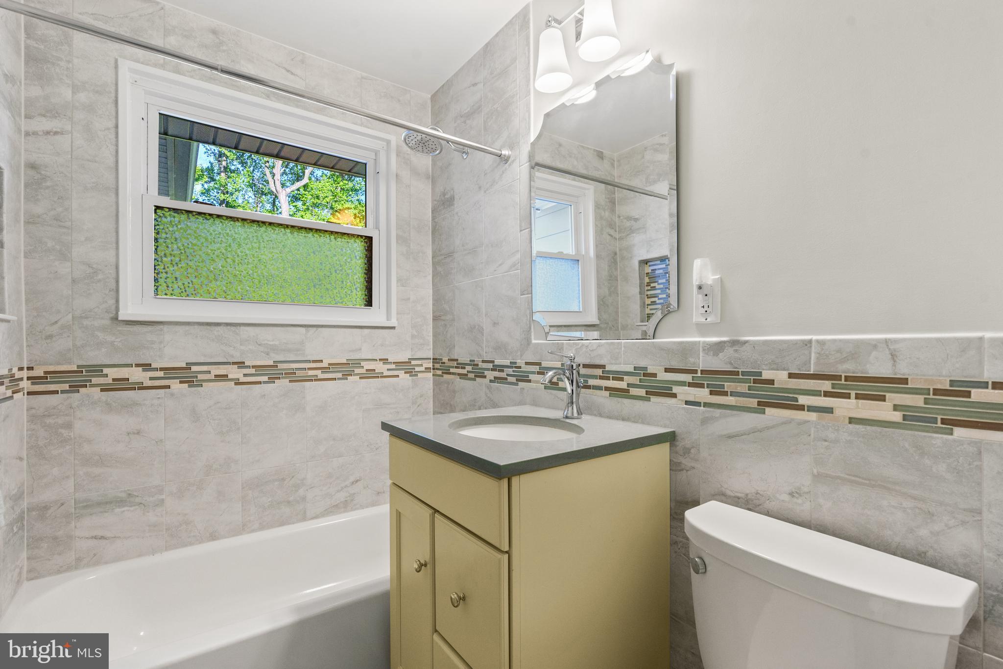 FAIRFAX HOMES - Residential