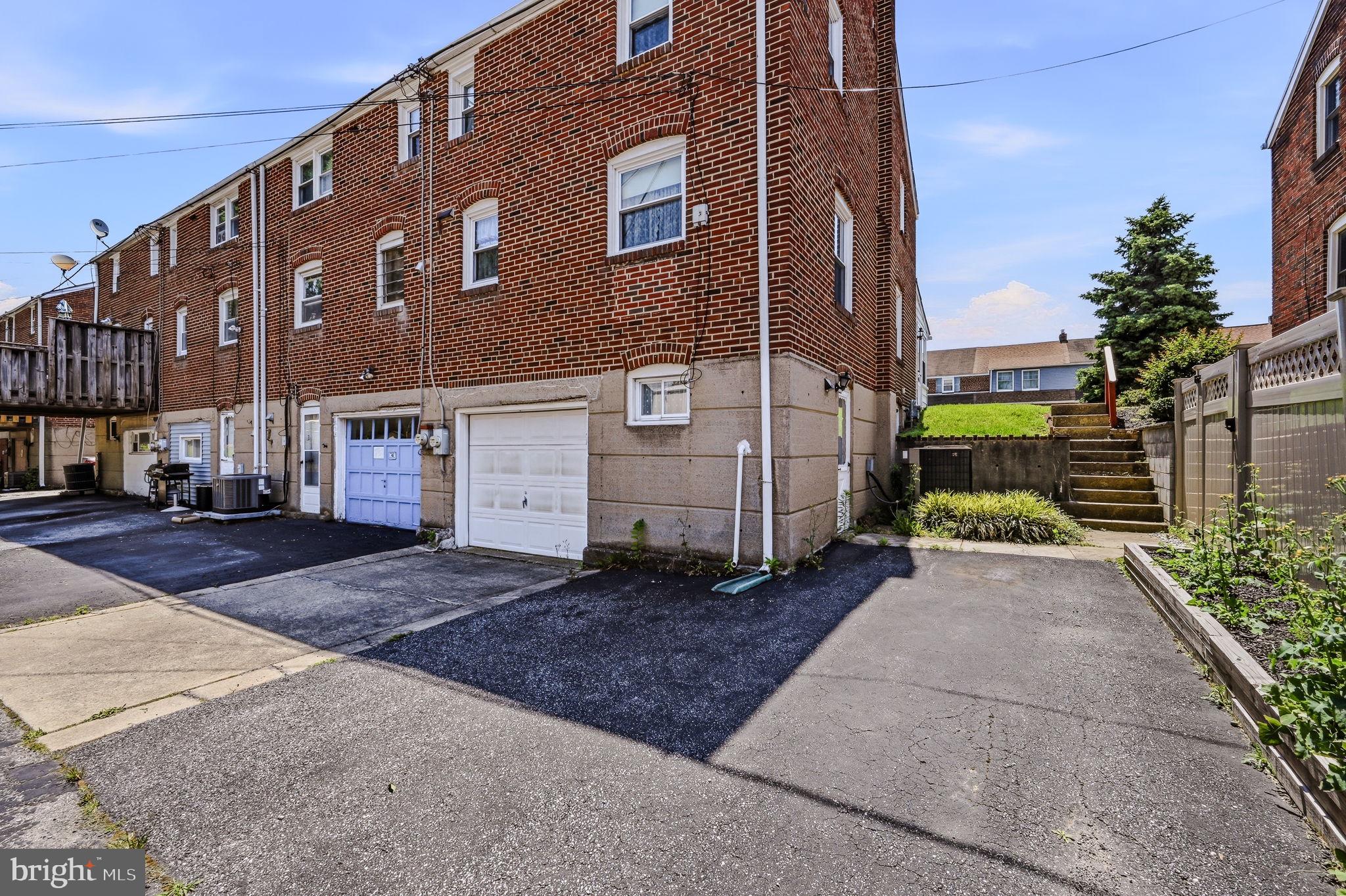 LEEDOM ESTS - Residential