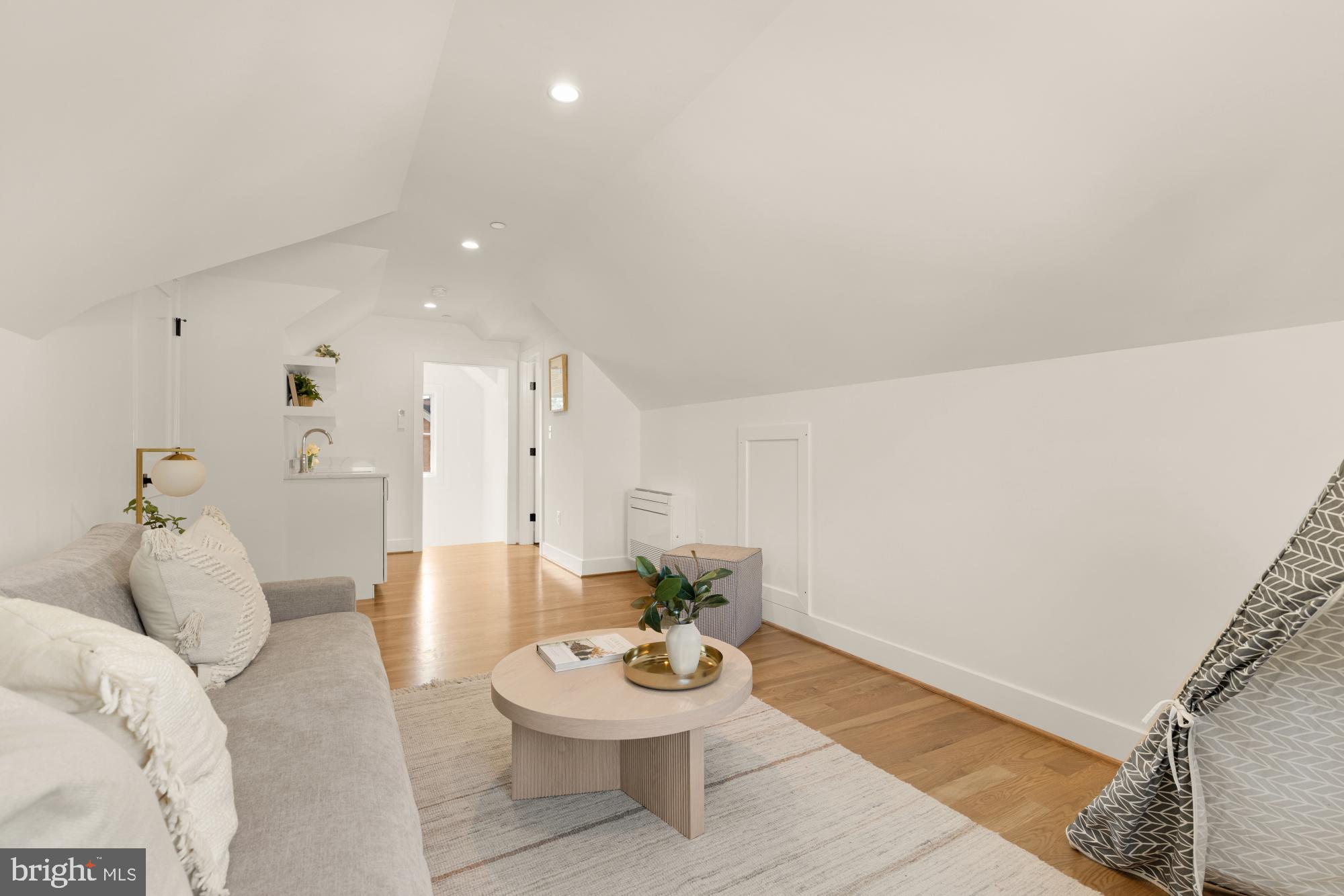 NORWOOD HEIGHTS - Residential