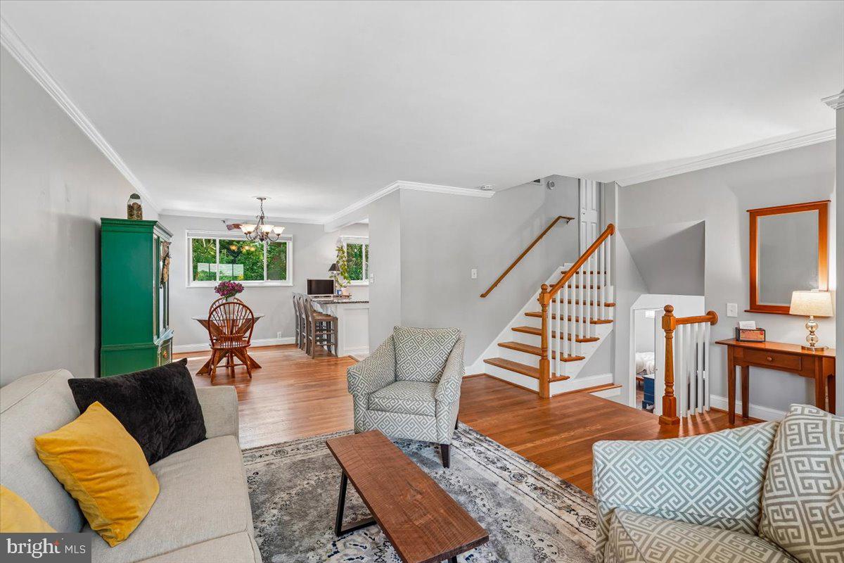 NEWPORT HILLS - Residential