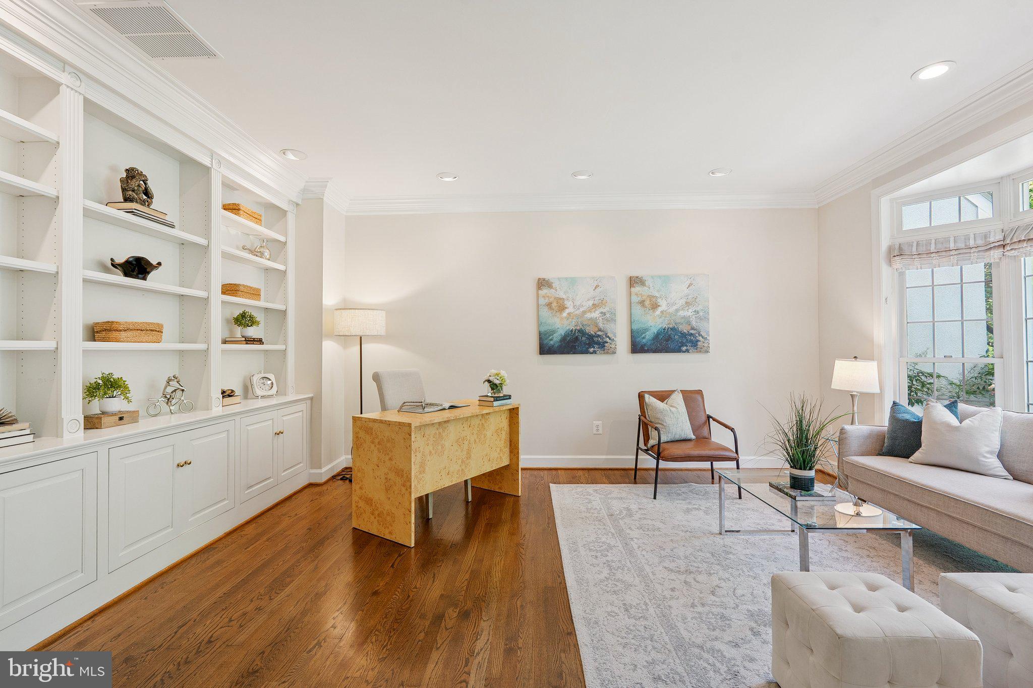 POTOMAC REGENCY - Residential
