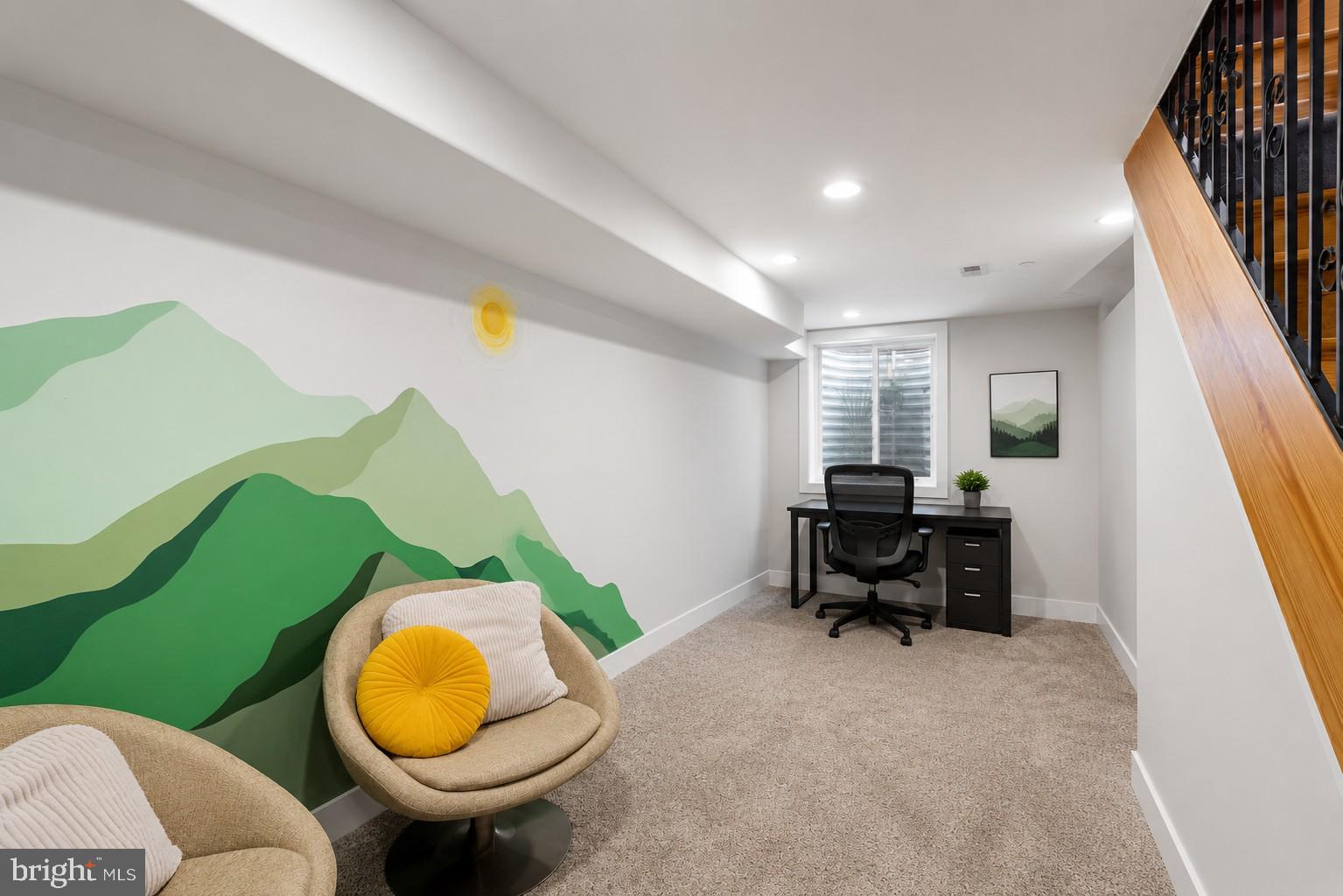 POINT BREEZE - Residential