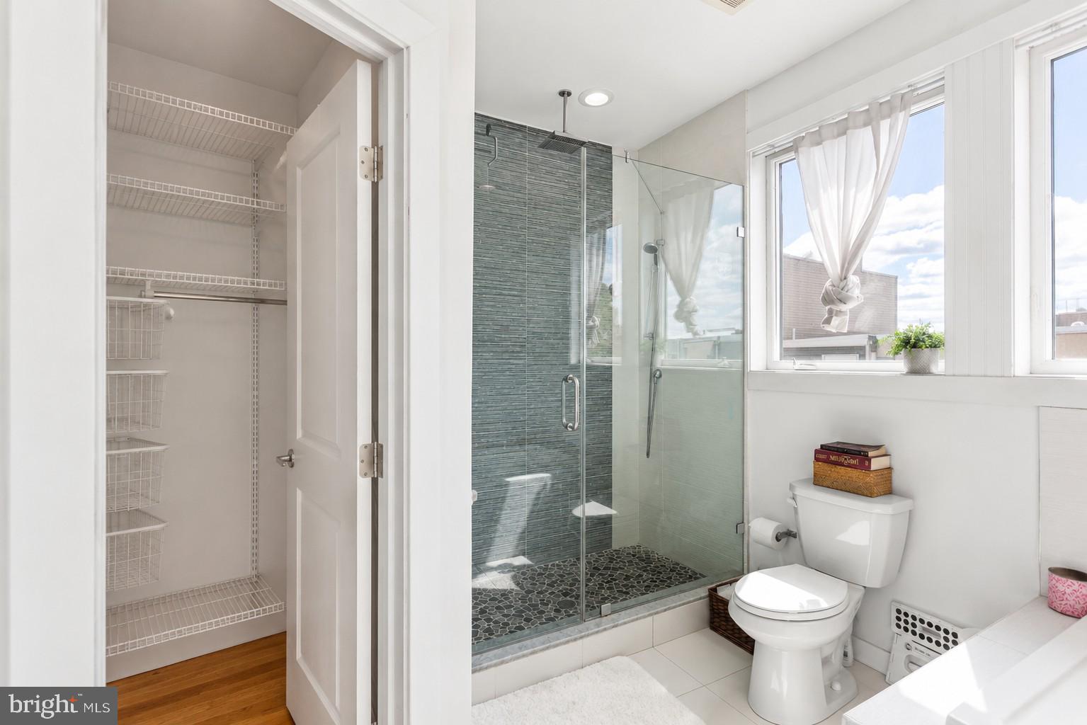 POINT BREEZE - Residential