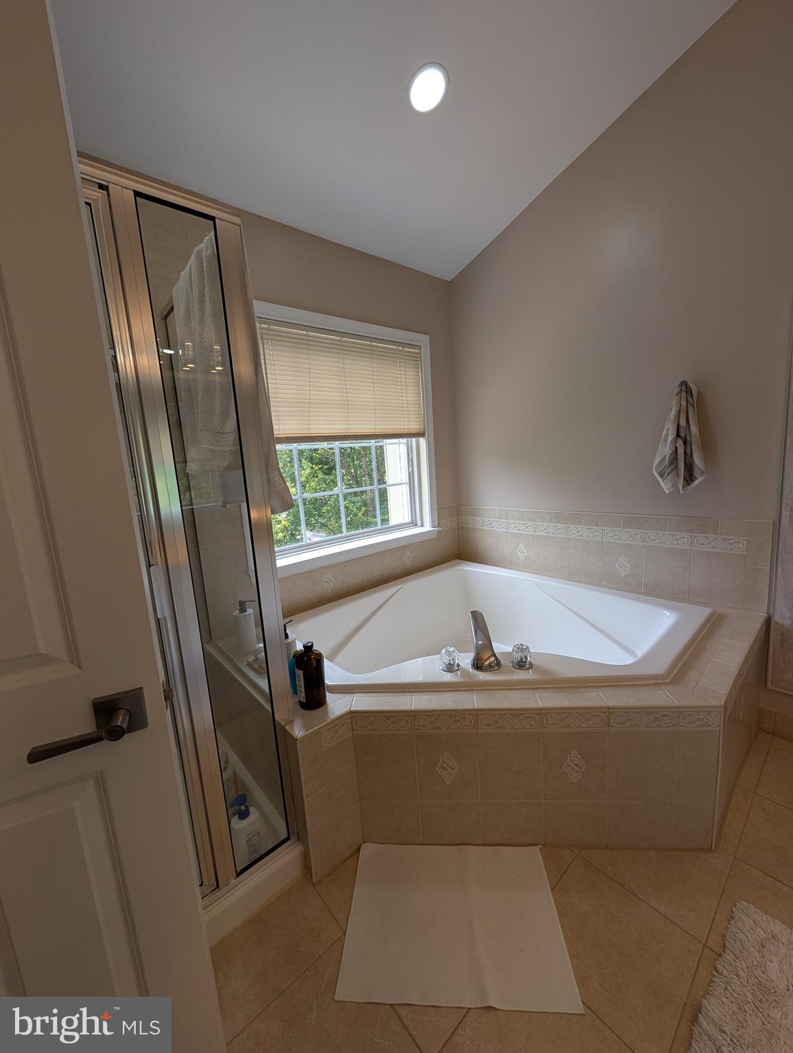CLARKS CROSSING - Residential Lease
