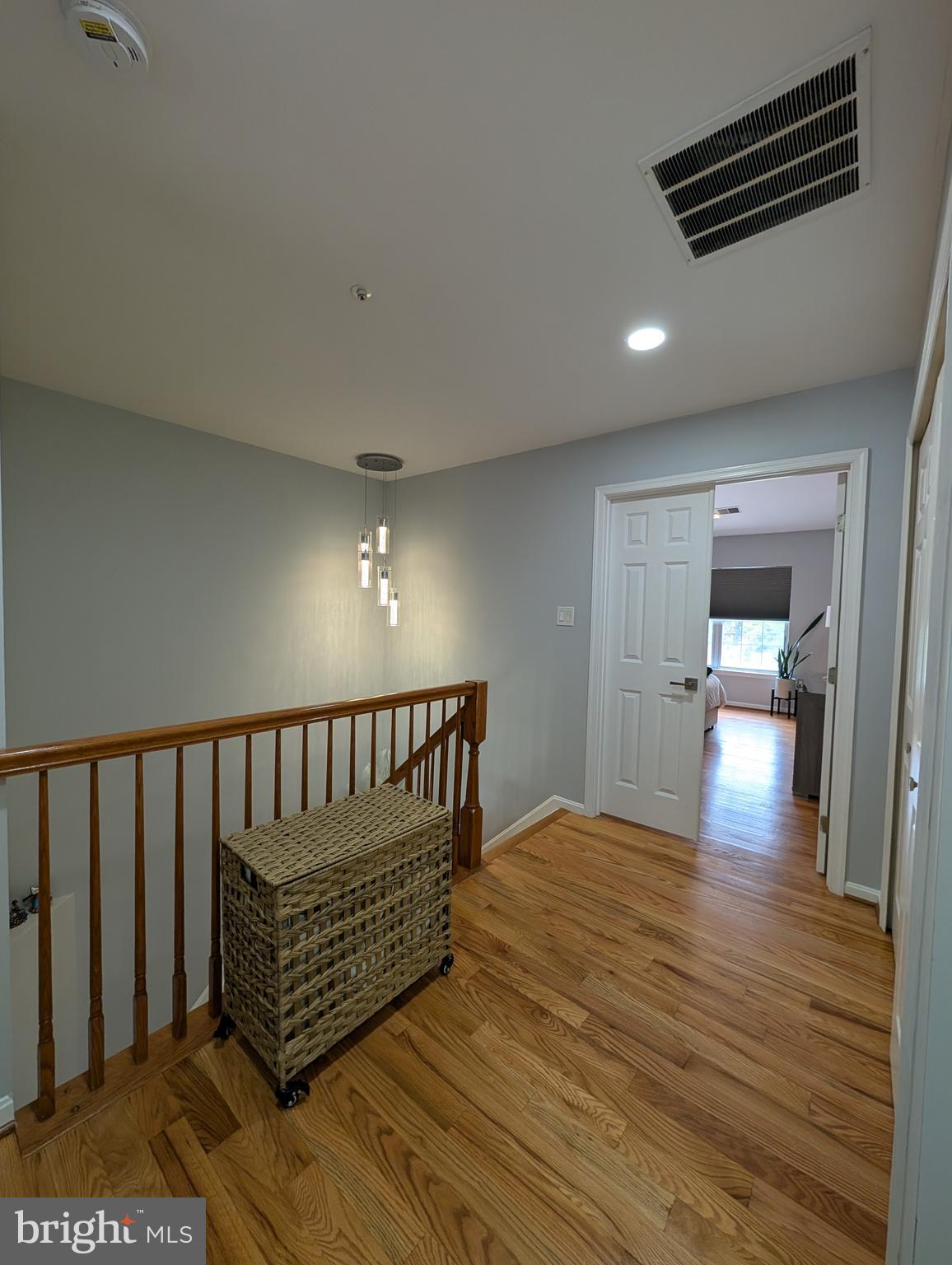 CLARKS CROSSING - Residential Lease