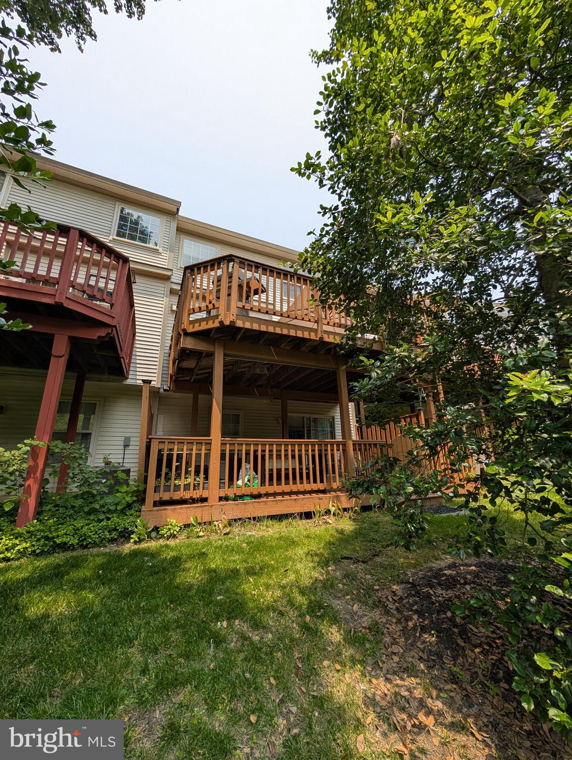 CLARKS CROSSING - Residential Lease