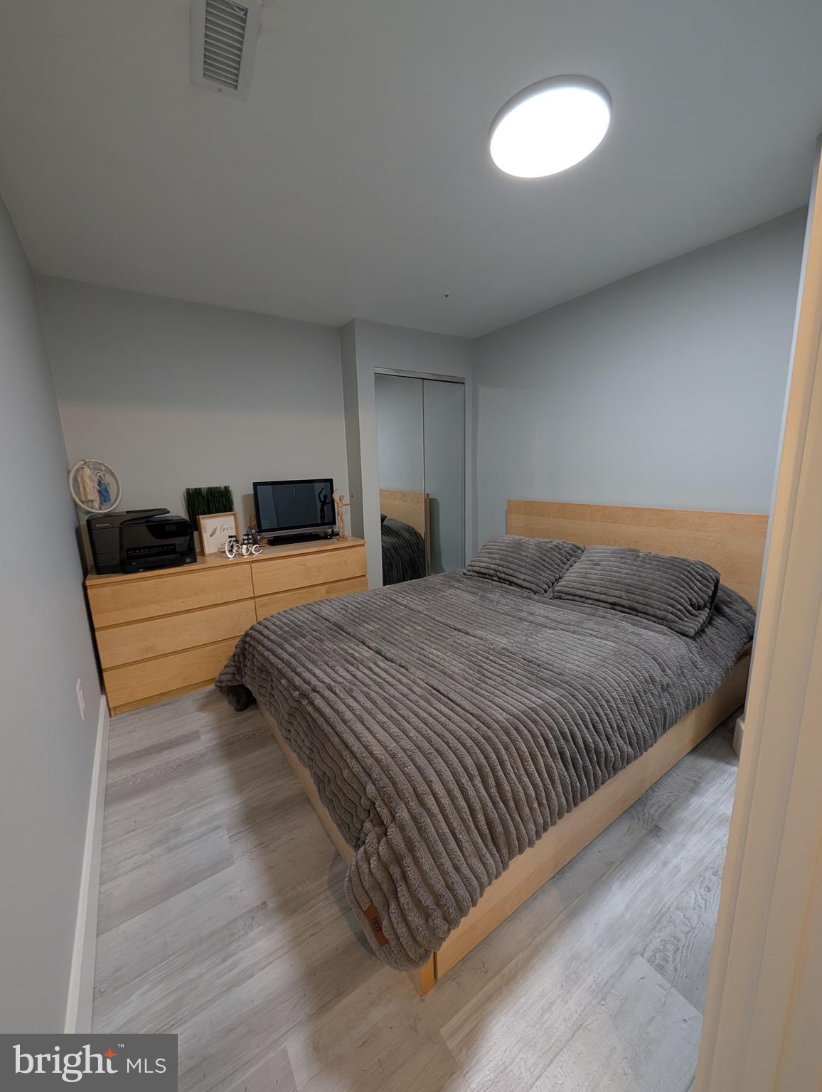 CLARKS CROSSING - Residential Lease
