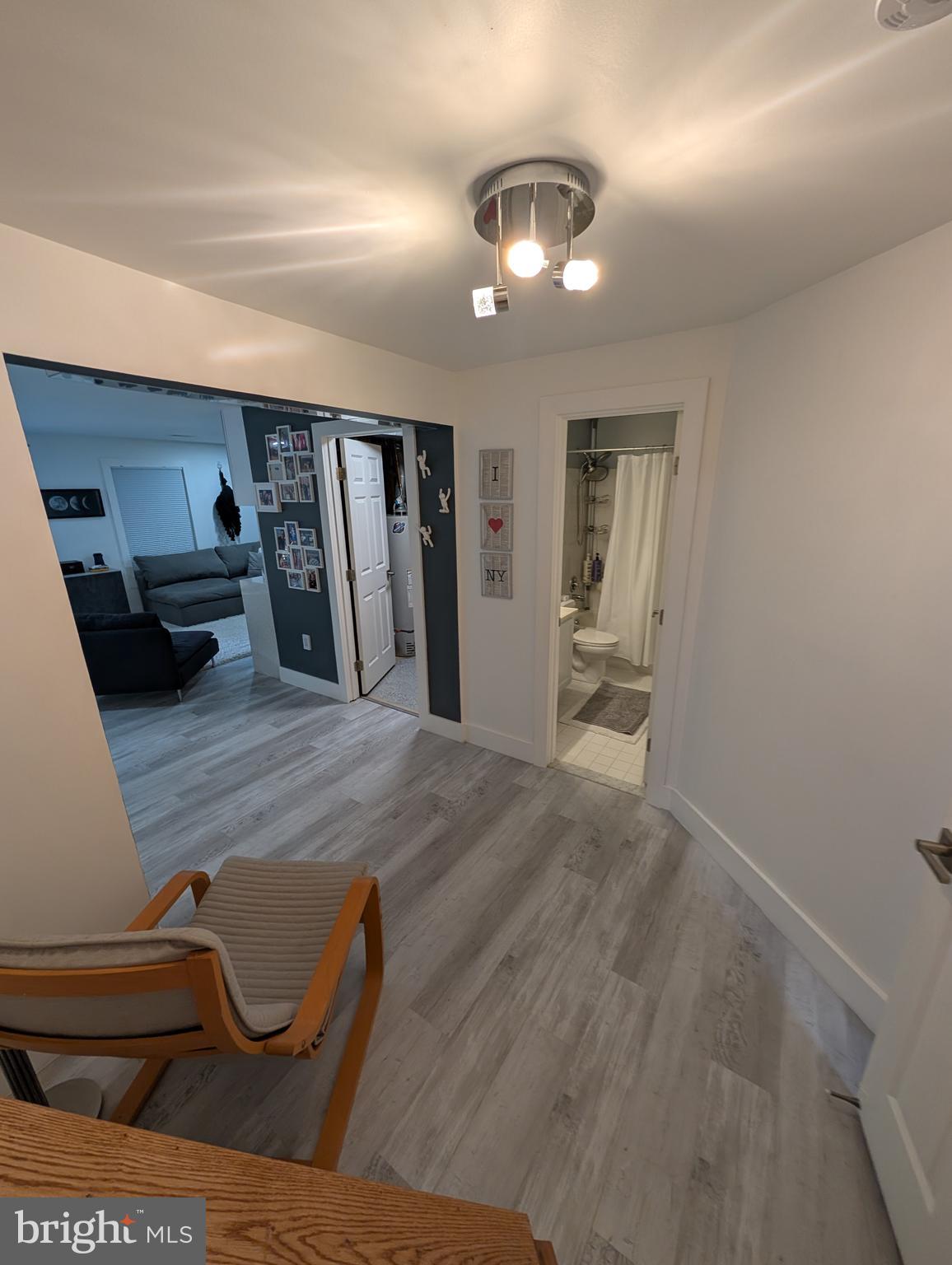 CLARKS CROSSING - Residential Lease