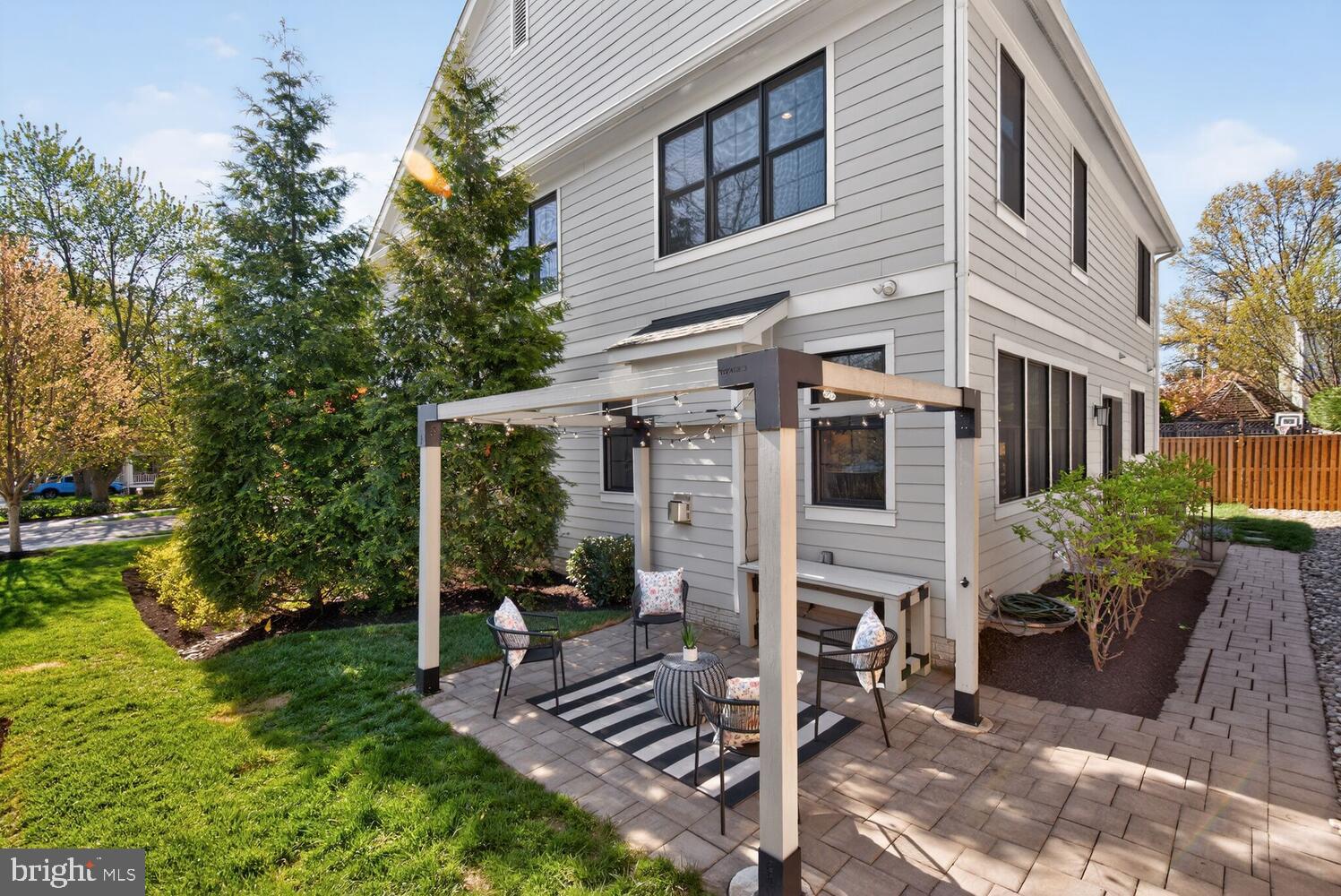 LIVINGSTON HEIGHTS - Residential