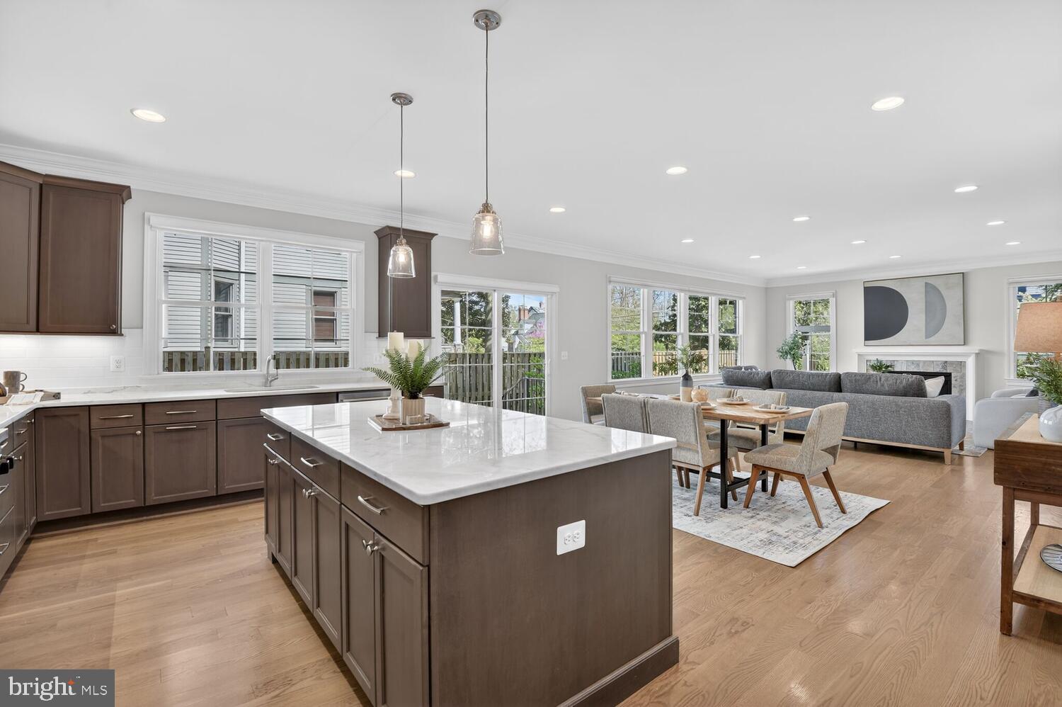 LIVINGSTON HEIGHTS - Residential