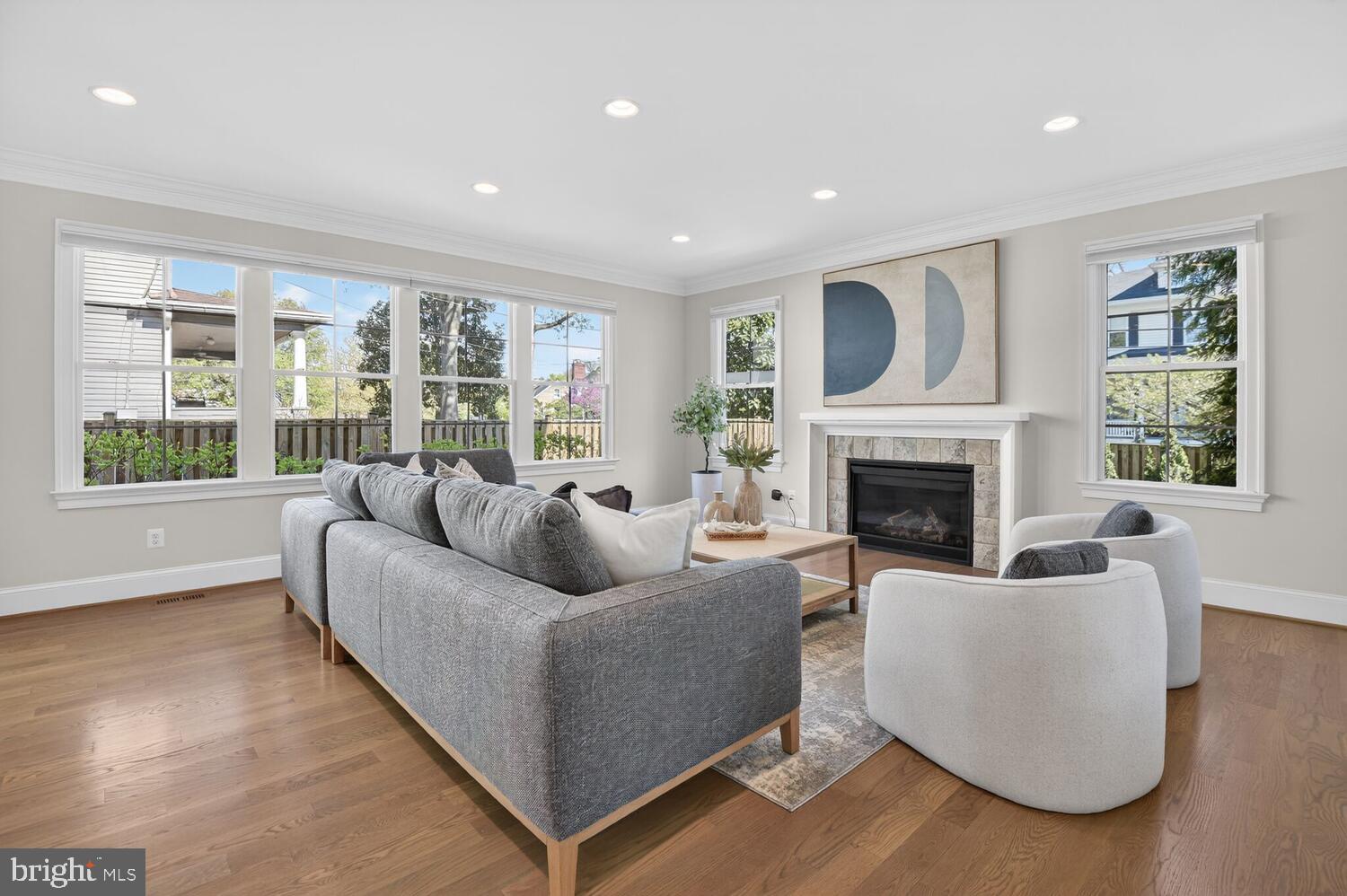 LIVINGSTON HEIGHTS - Residential