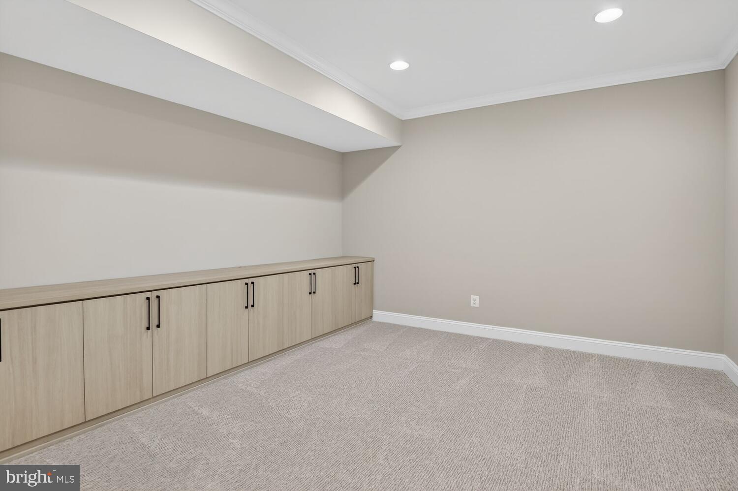 LIVINGSTON HEIGHTS - Residential