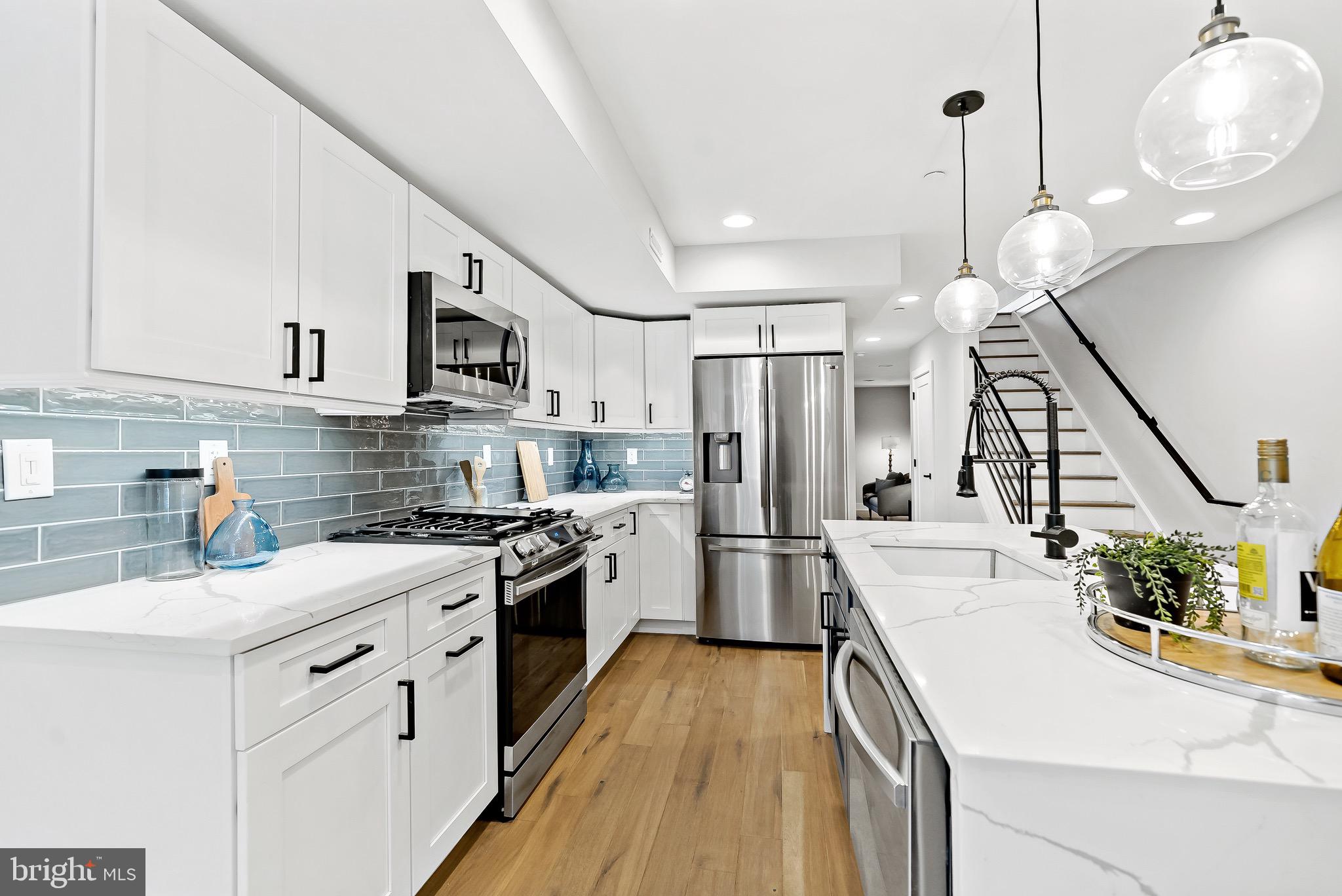 PASSYUNK SQUARE - Residential