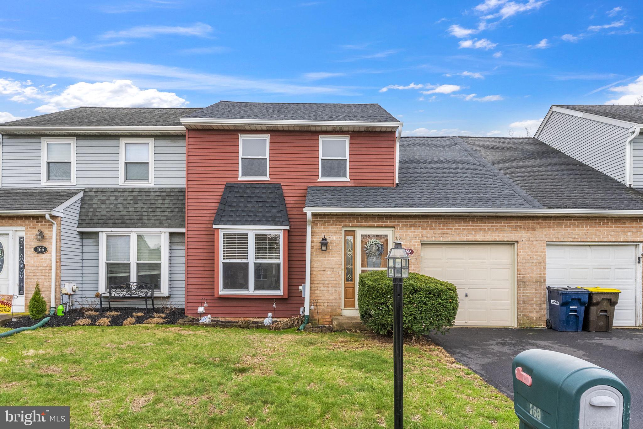 HUNTER CREST - Residential