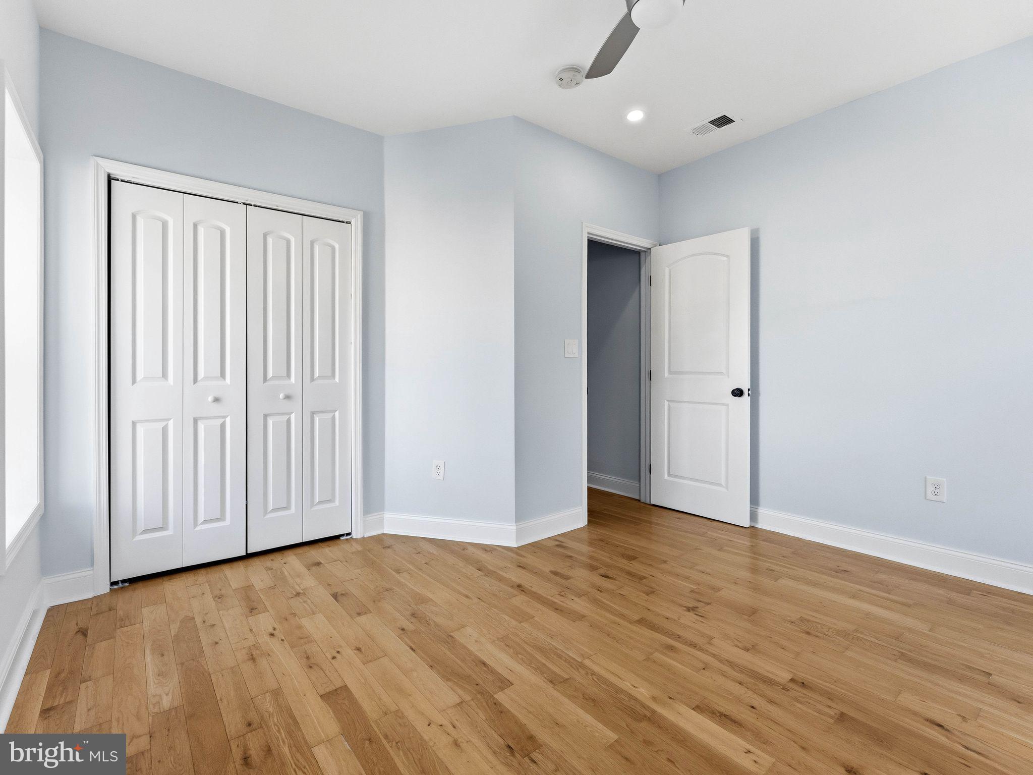 POINT BREEZE - Residential