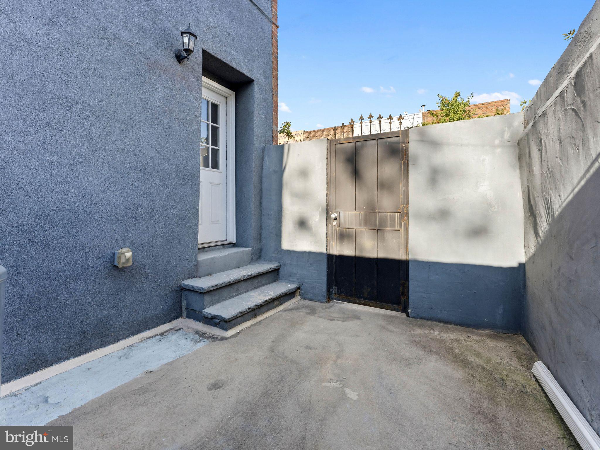 POINT BREEZE - Residential