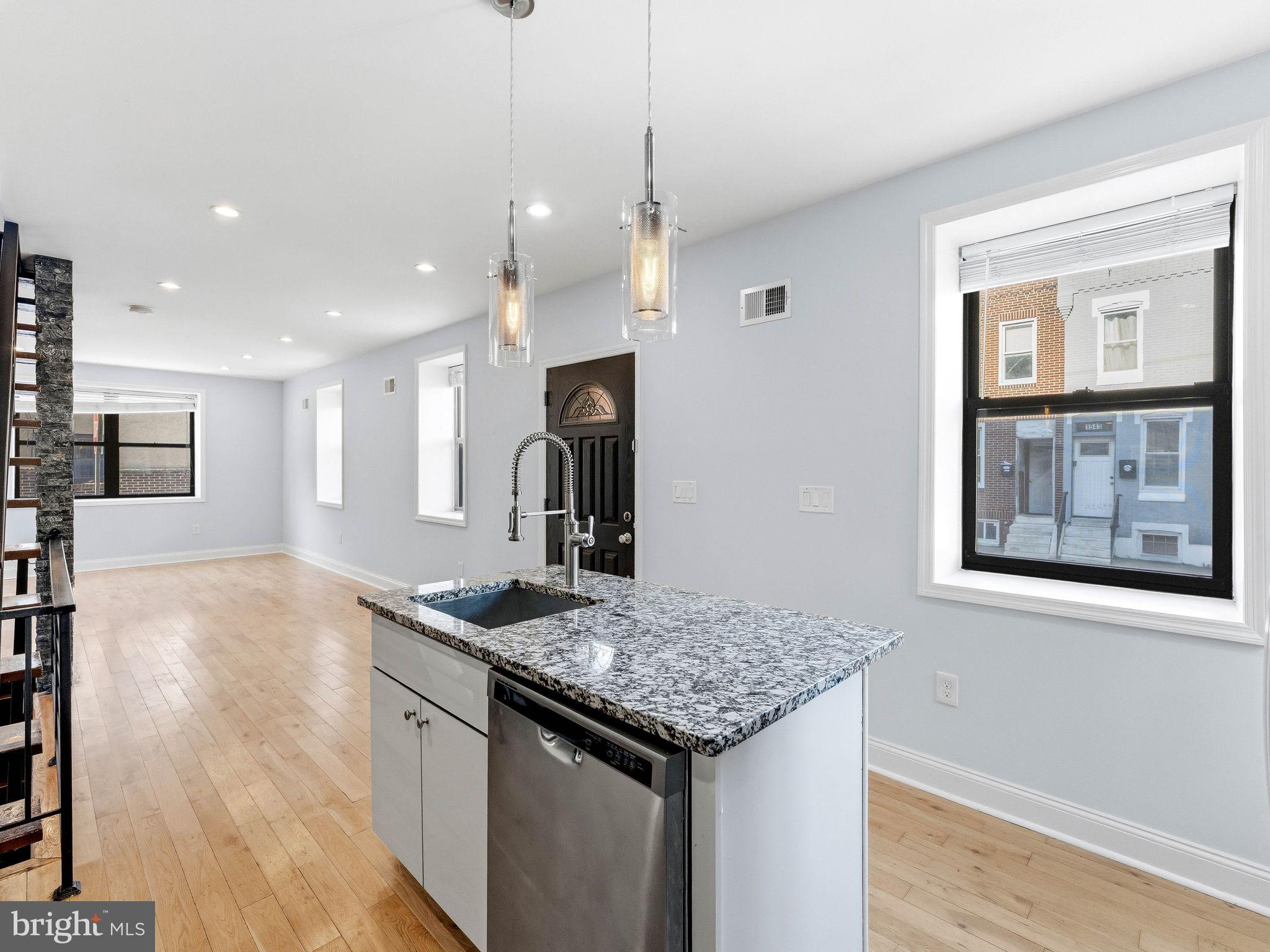 POINT BREEZE - Residential