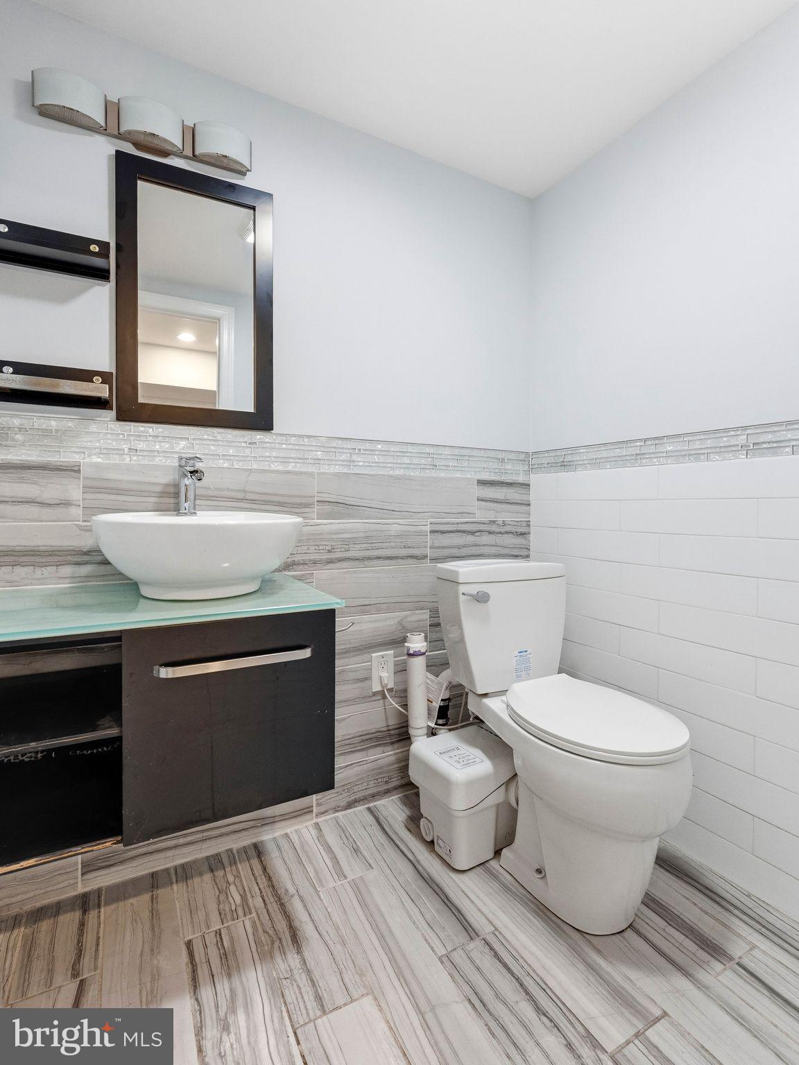 POINT BREEZE - Residential