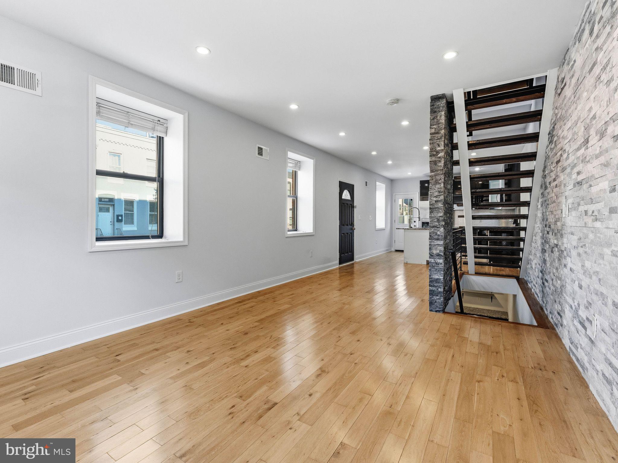 POINT BREEZE - Residential