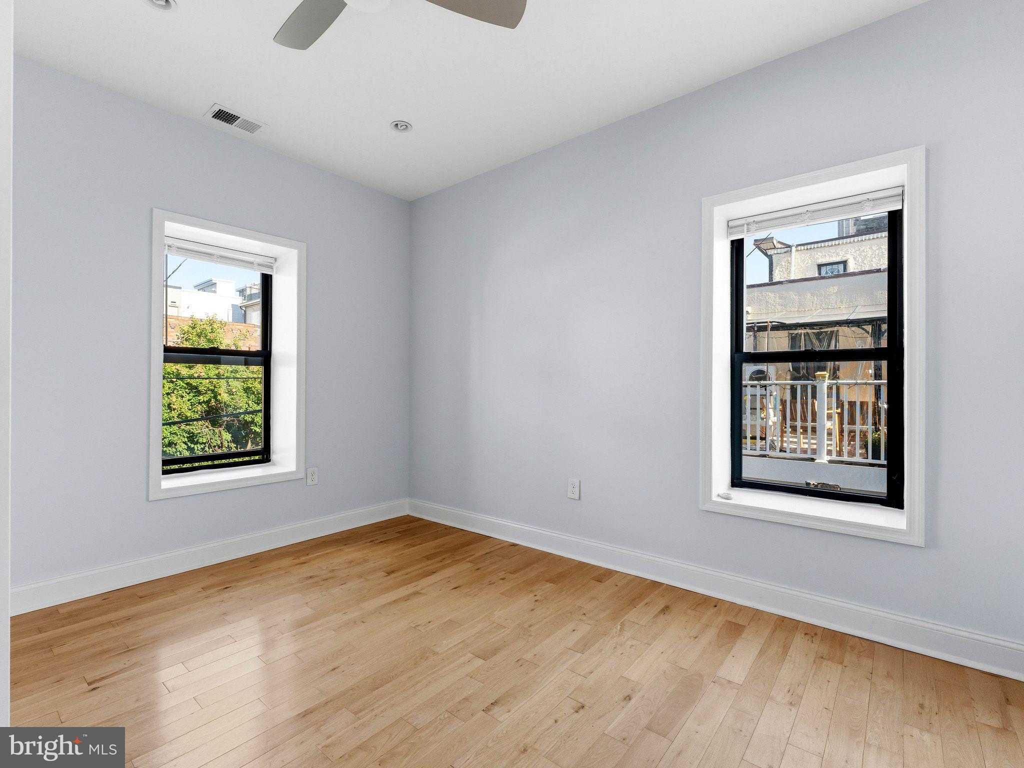 POINT BREEZE - Residential