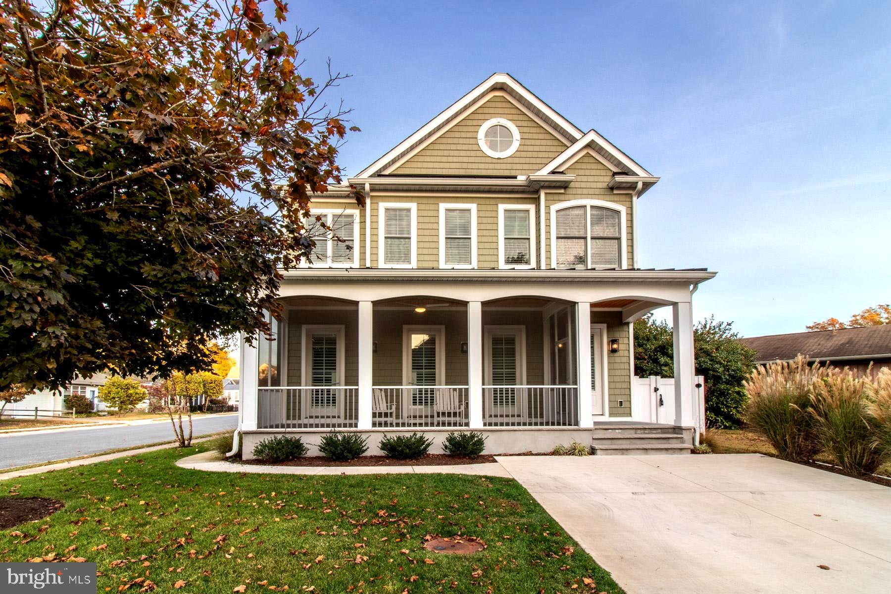 COUNTRY CLUB ESTATES - Residential