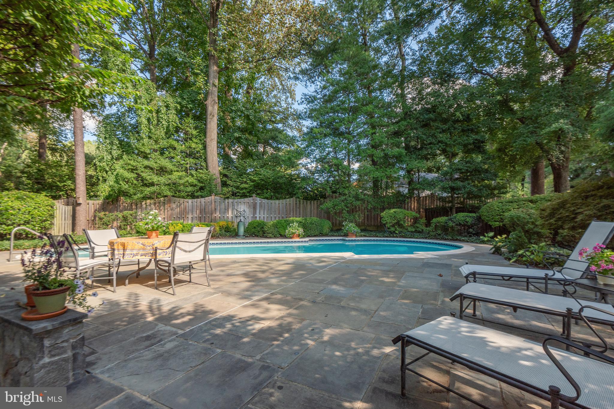 SUMMERWOOD - Residential