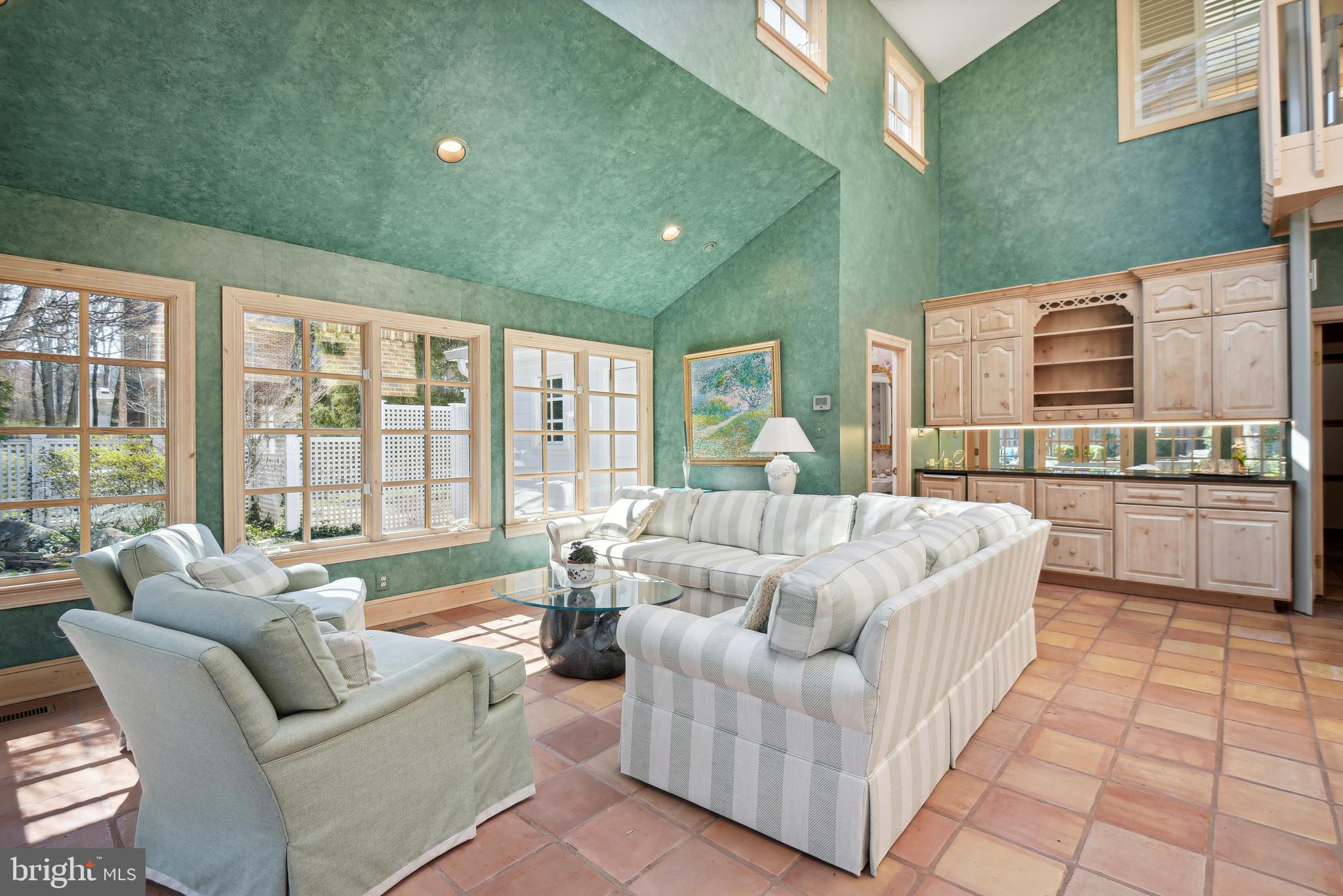 SUMMERWOOD - Residential