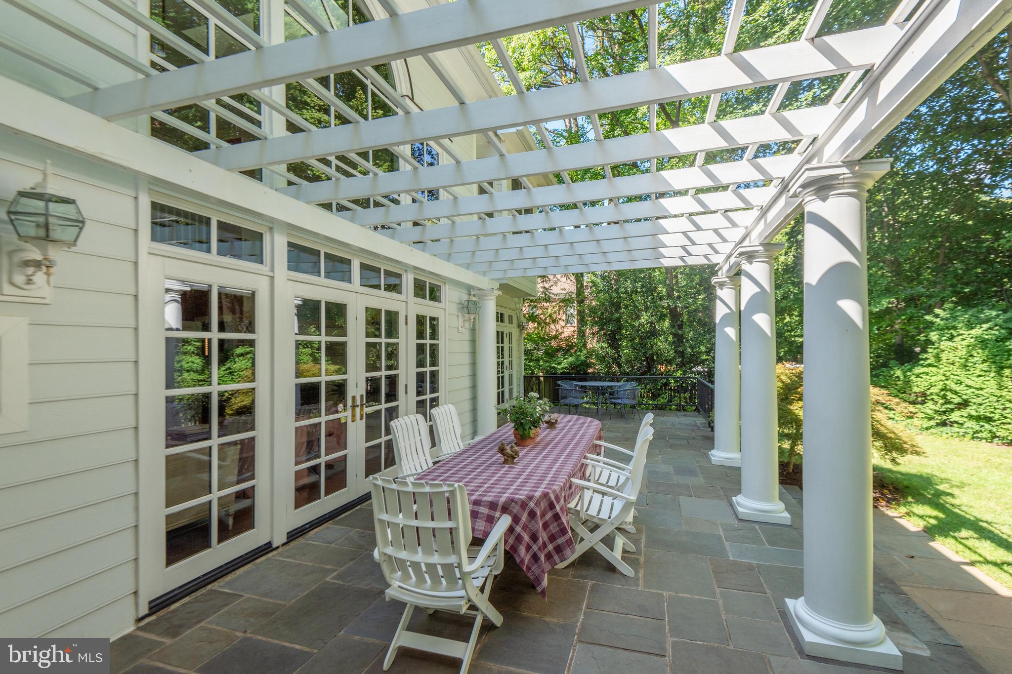 SUMMERWOOD - Residential