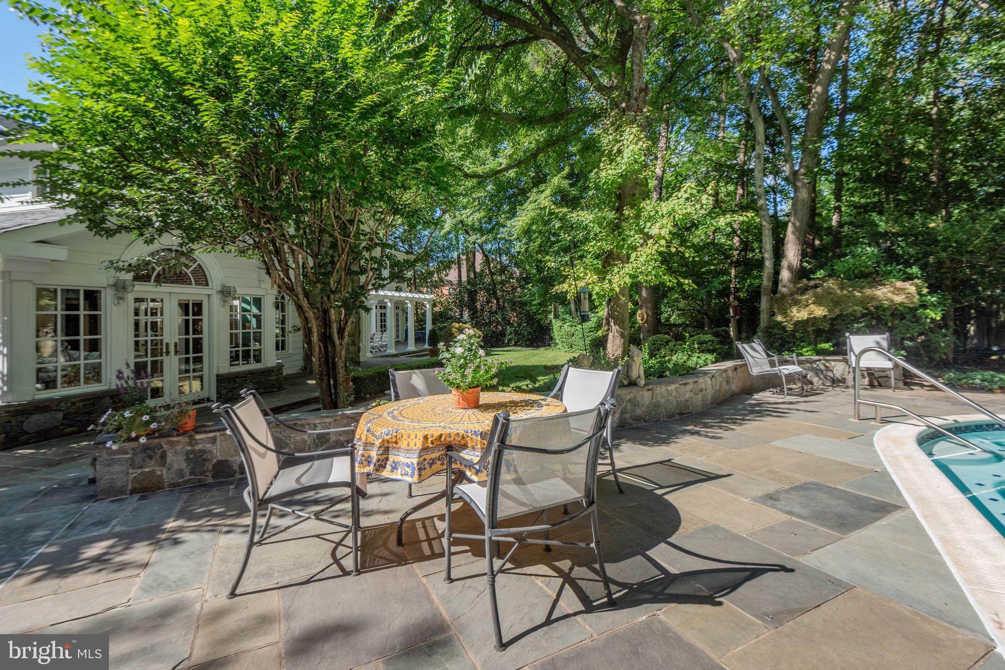 SUMMERWOOD - Residential